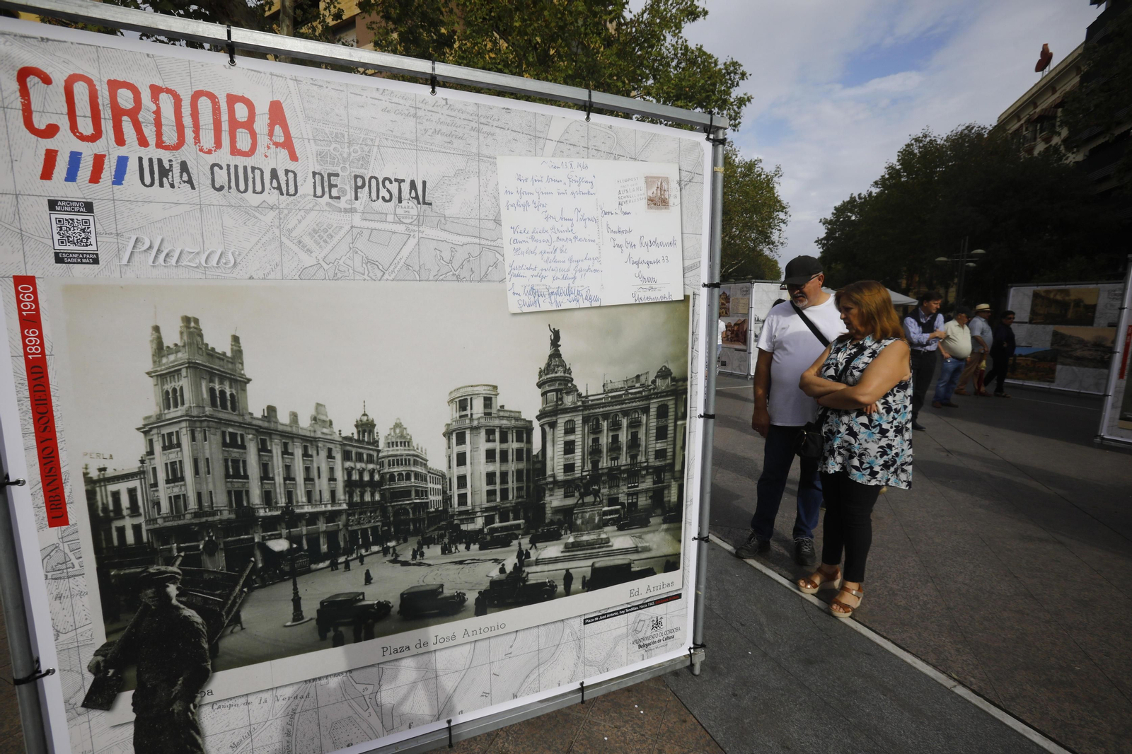 La exposición 'Córdoba una Ciudad de Postal', en imágenes