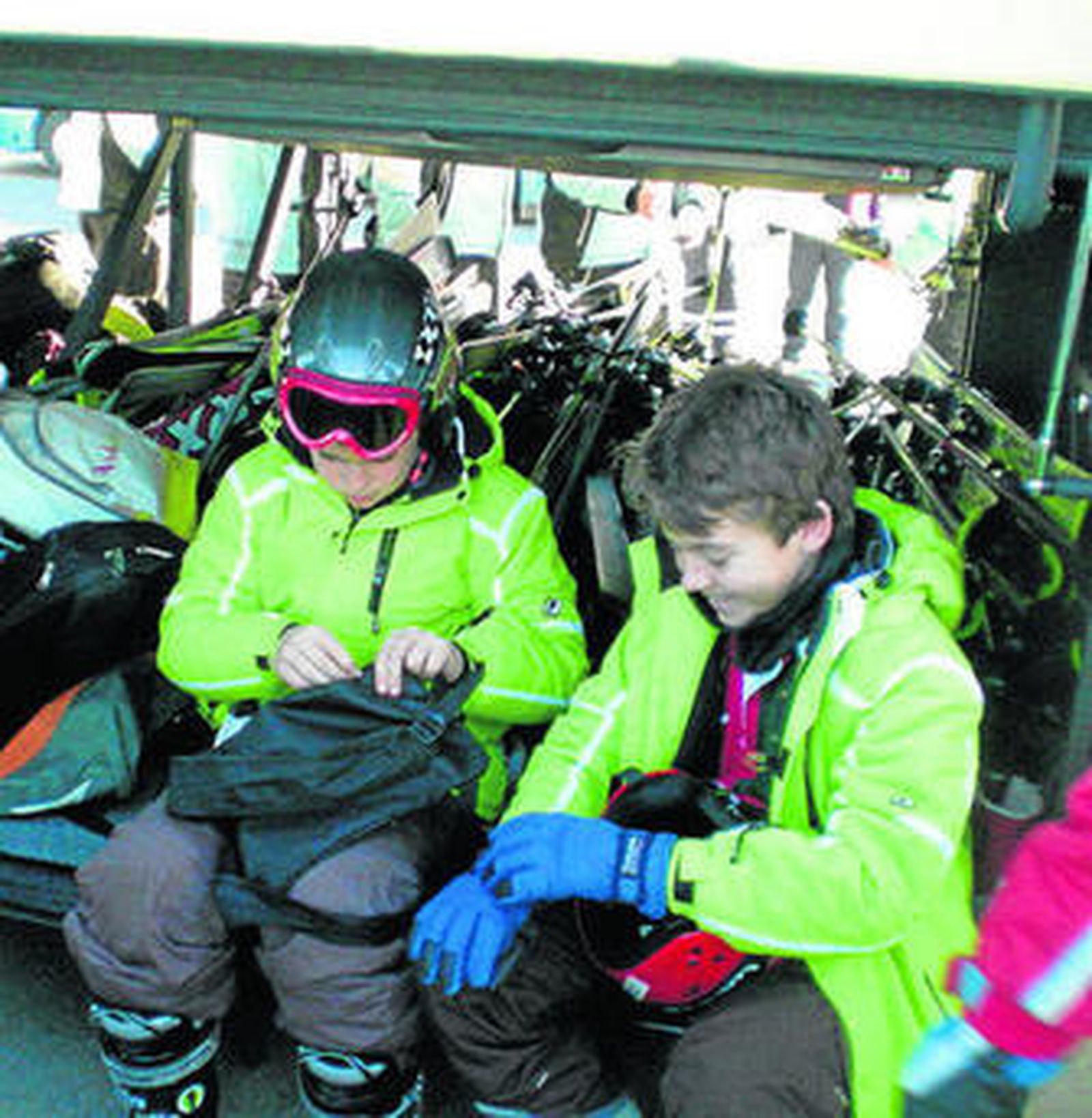 "Los formamos en esquí a la vez que adquieren responsabilidad"