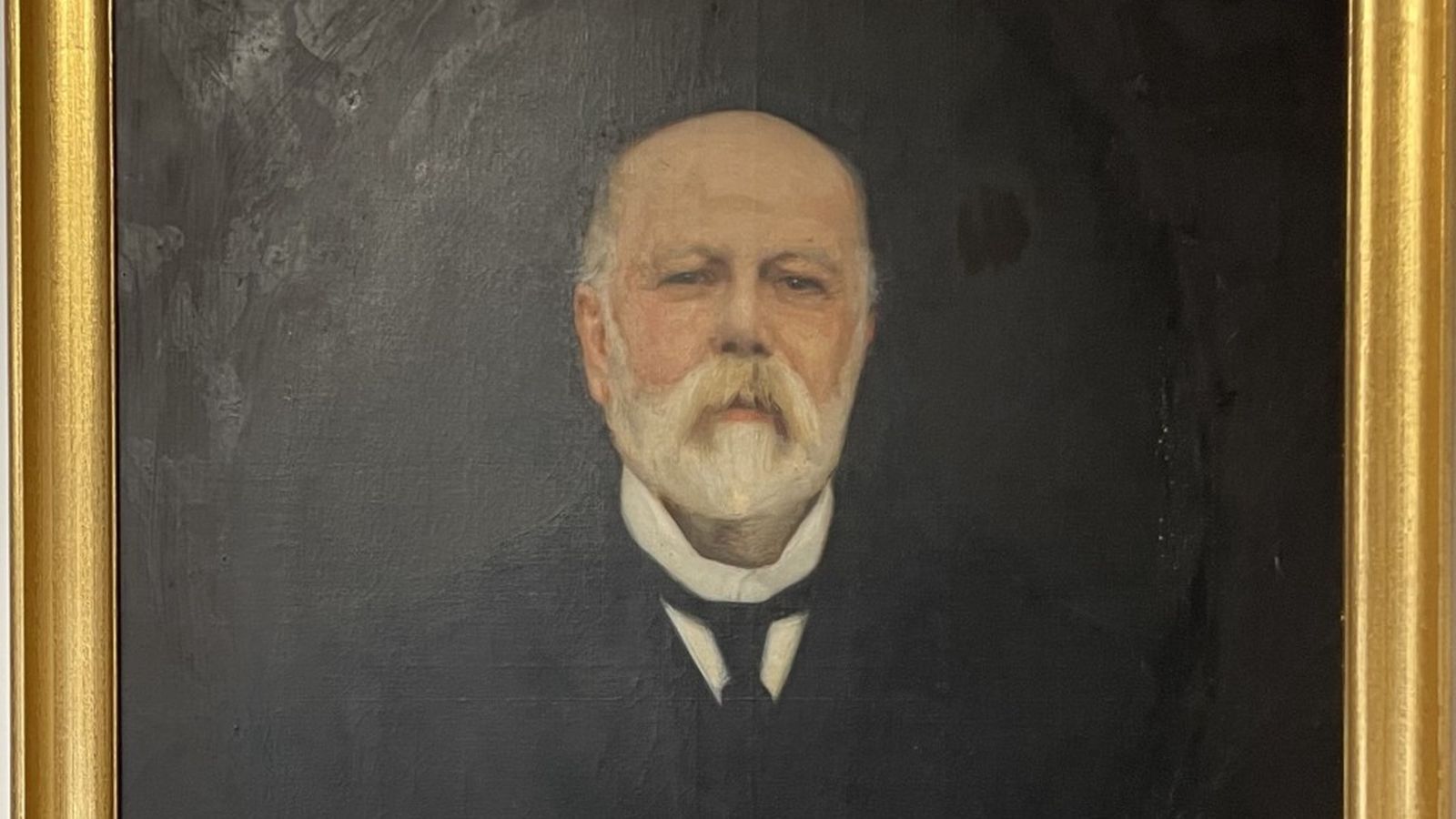 Manuel Vázquez López. Retrato al óleo, por Eugenio Hermoso. Colección: Sociedad Hijos de Vázquez López.
