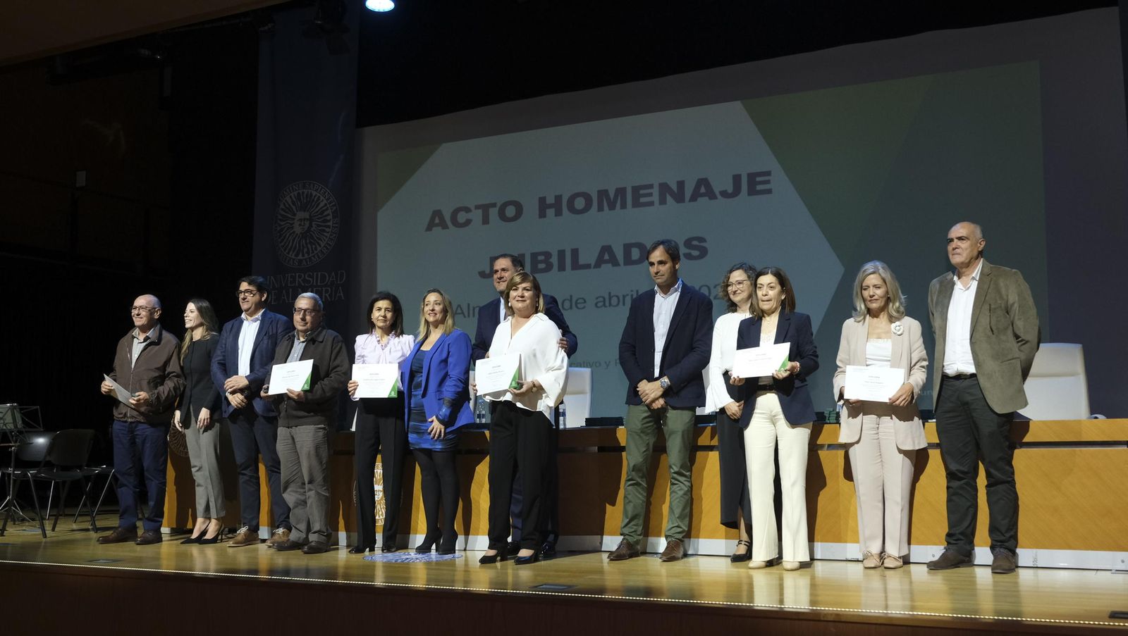 Las imágenes del homenaje a los docentes almerienses en su jubilación