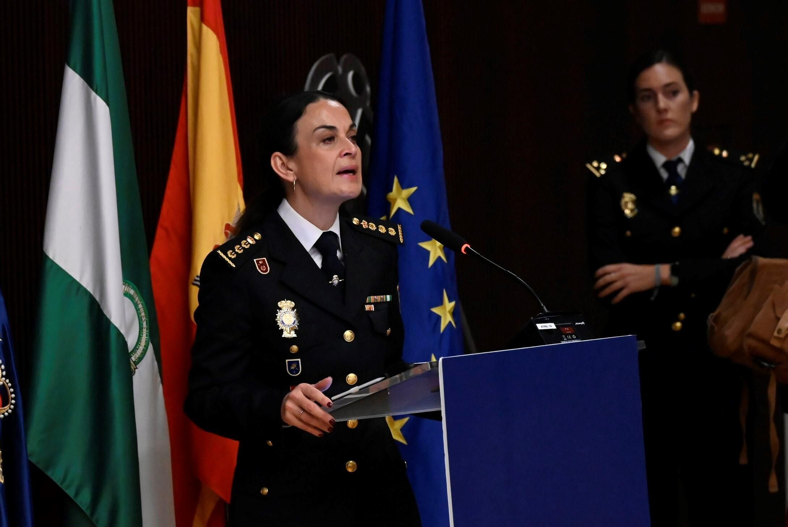 El homenaje de la Policia Nacional de Córdoba a sus agentes jubilados, en imágenes