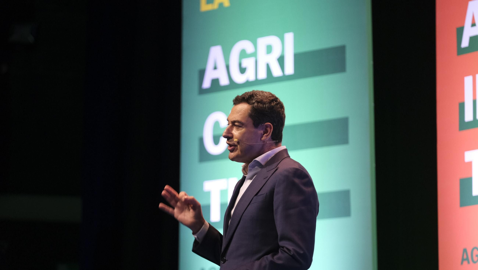 Las imágenes del 'Foro, Agricultura, Agua y Futuro en Andalucía' organizado por el PP