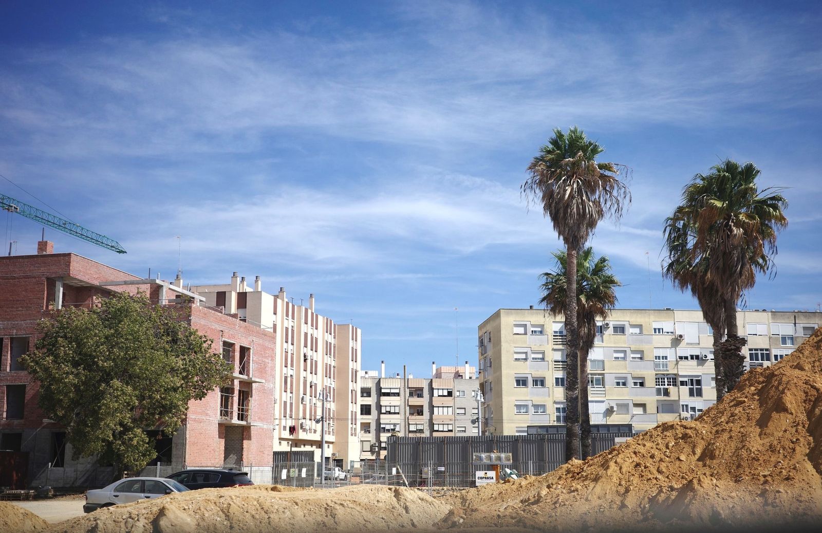 Terrenos de La Ardila donde se proyecta la construcción de viviendas por parte del SEPE en San Fernando, en una fotografía de 2023