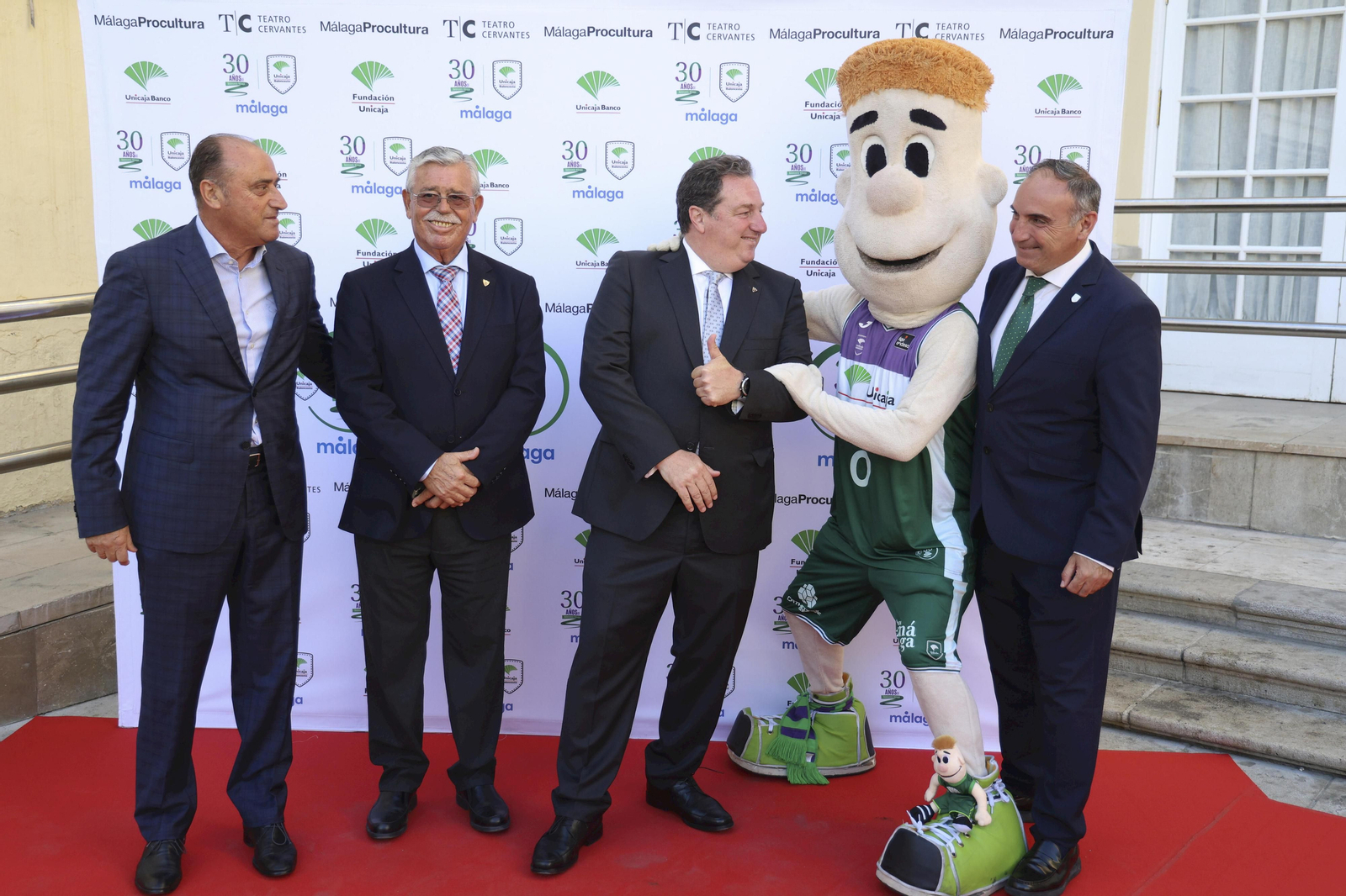 La gala del 30 aniversario de la unión Caja de Ronda-Maristas, en fotos