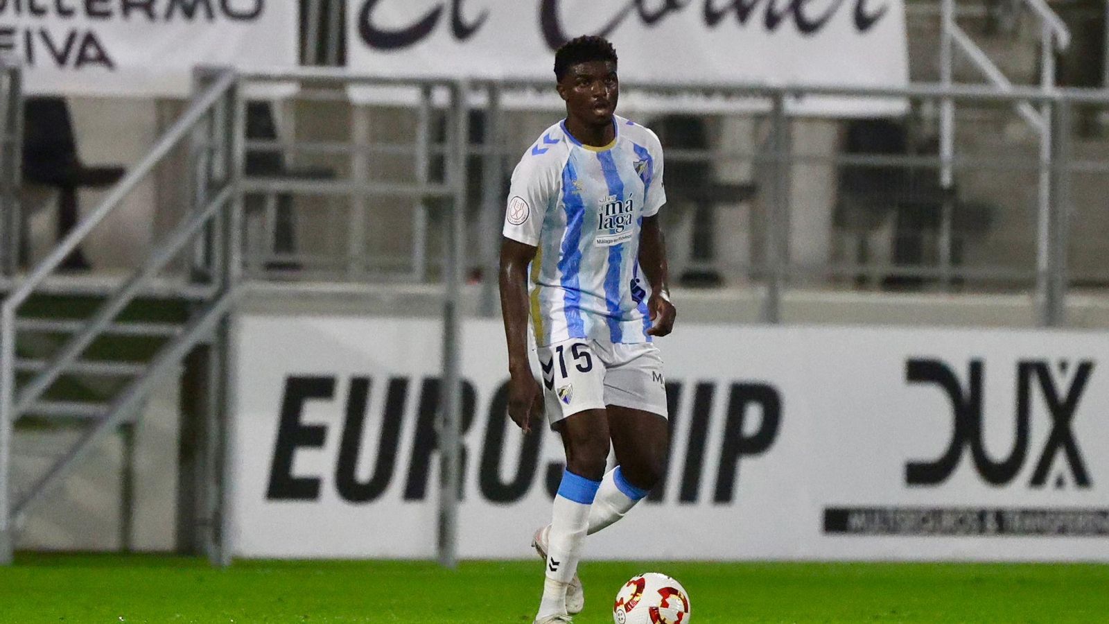 Las fotos del CD Estepona - Málaga CF de Copa del Rey