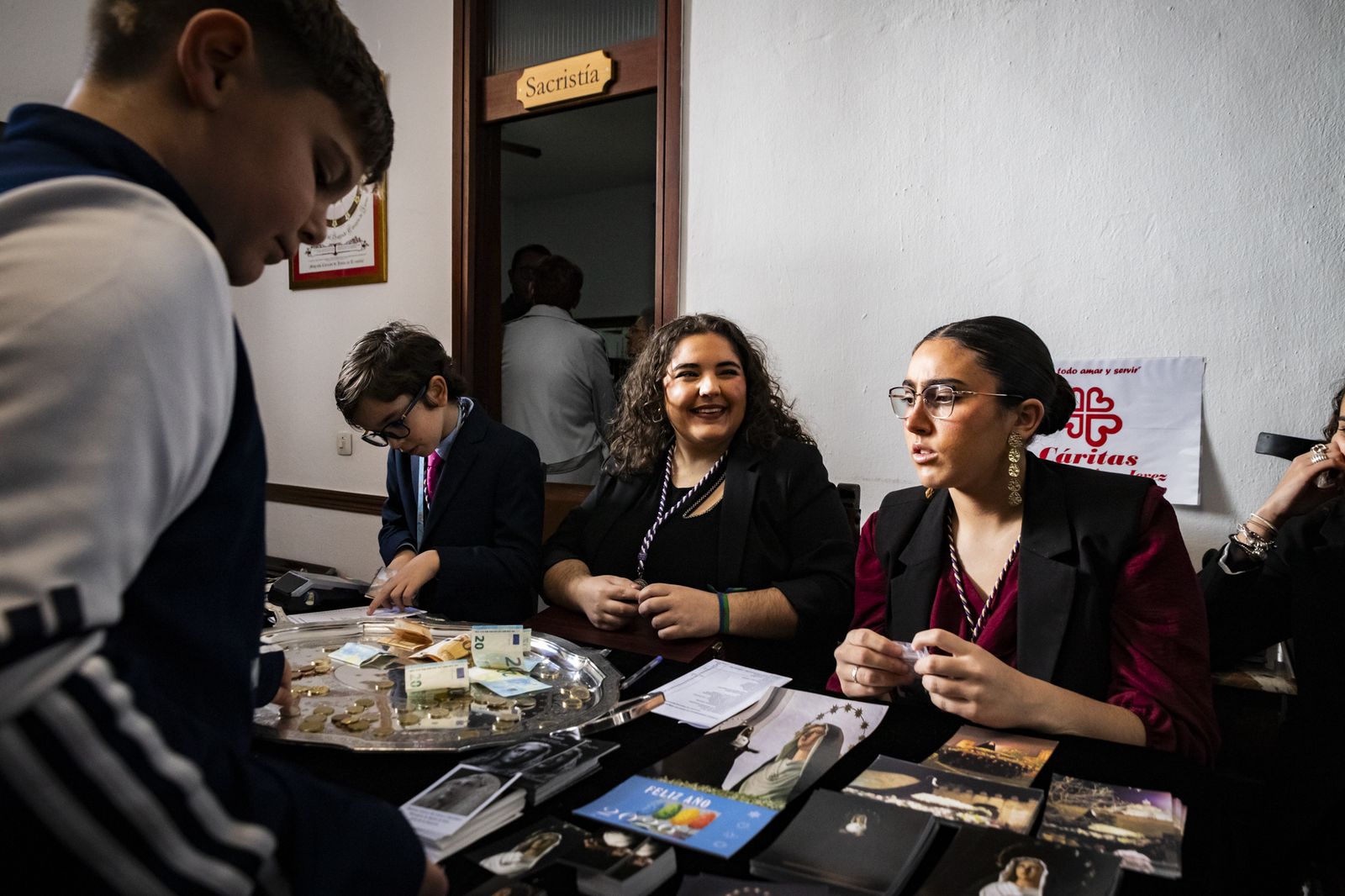 Imágenes de los besapiés y besamanos del Primer Domingo de Cuaresma en Jerez