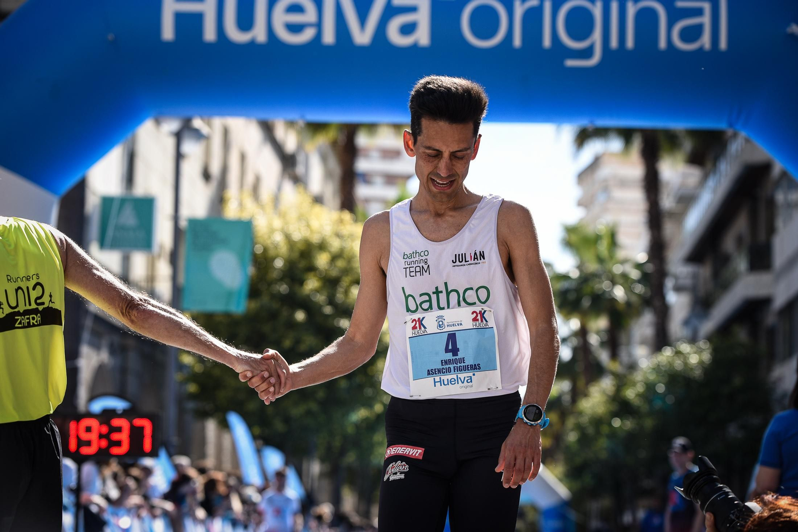 Imágenes de la carrera 21K en Huelva