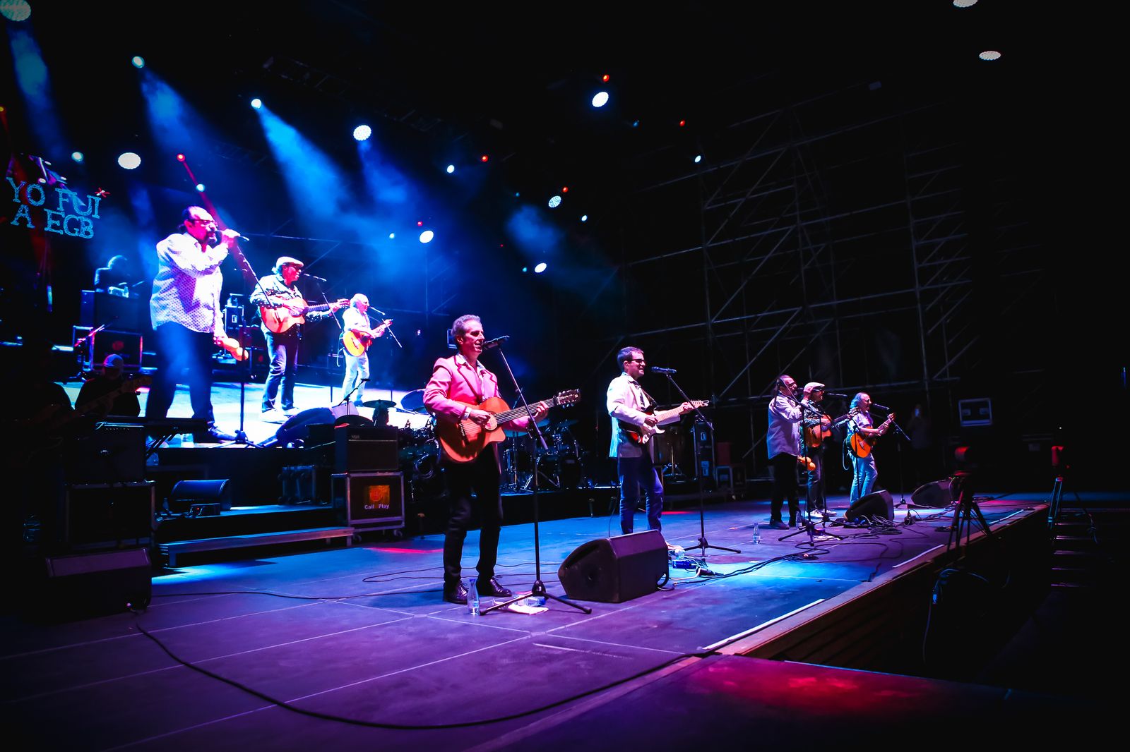 Todas las fotos de la "gran quedaba EGB"