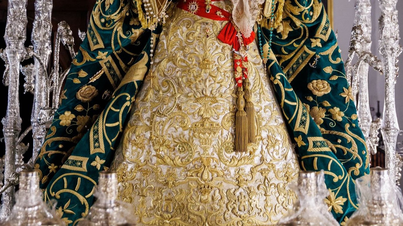 Fotogalería ‘Granada bajo palio’ 2025: Nuestra Señora de la Esperanza Coronada