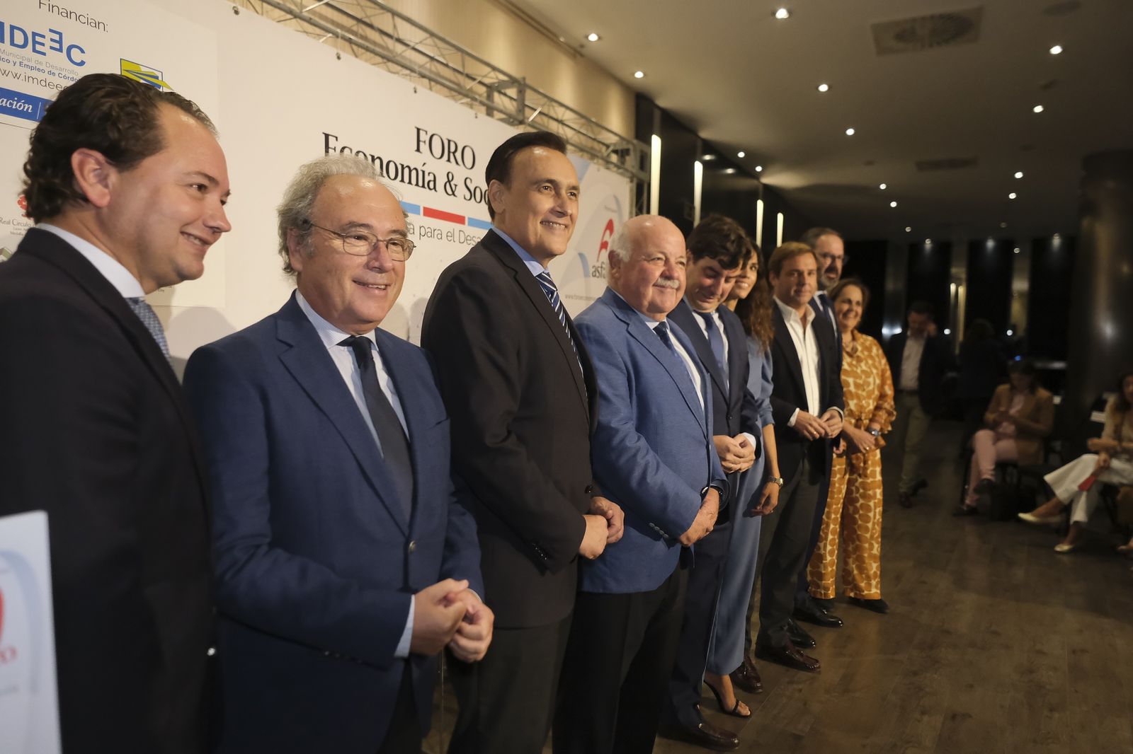 El foro Economía y Sociedad de Asfaco con Antonio Repullo, en imágenes