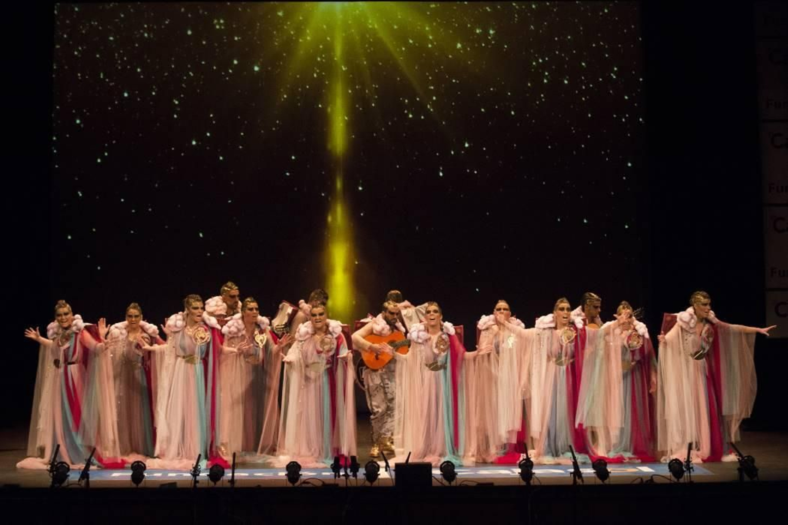 Las imágenes de la octava función clasificatoria