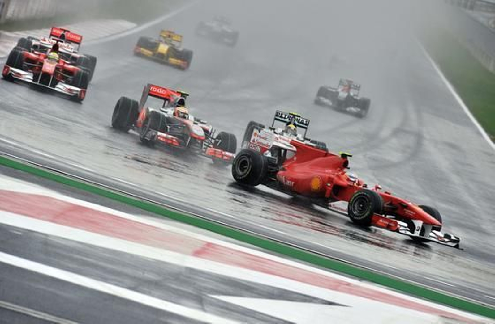 Foto: EFE / AFP / Reuters