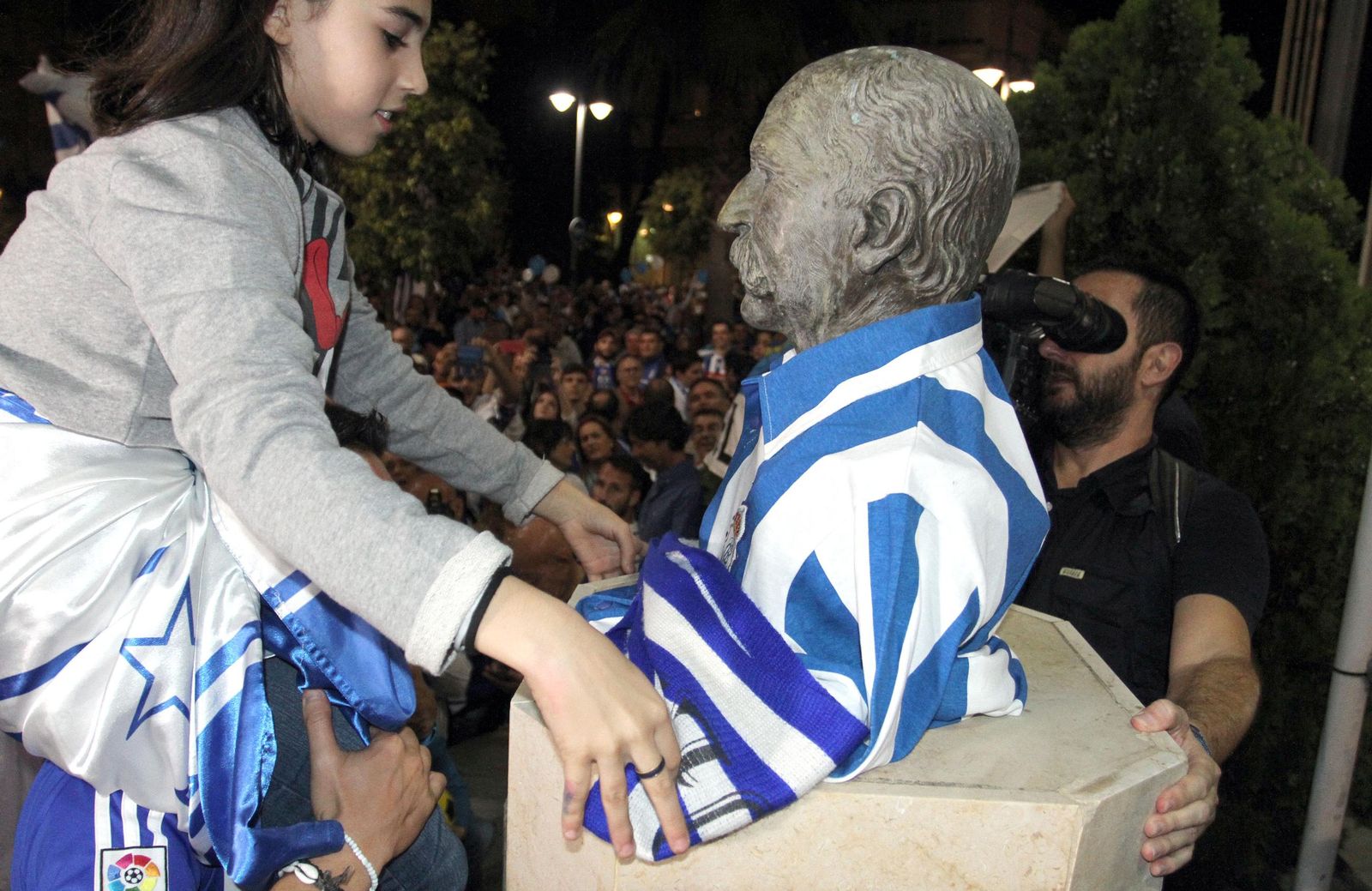 Las imágenes de cuando Huelva se echó a la calle por su Recre