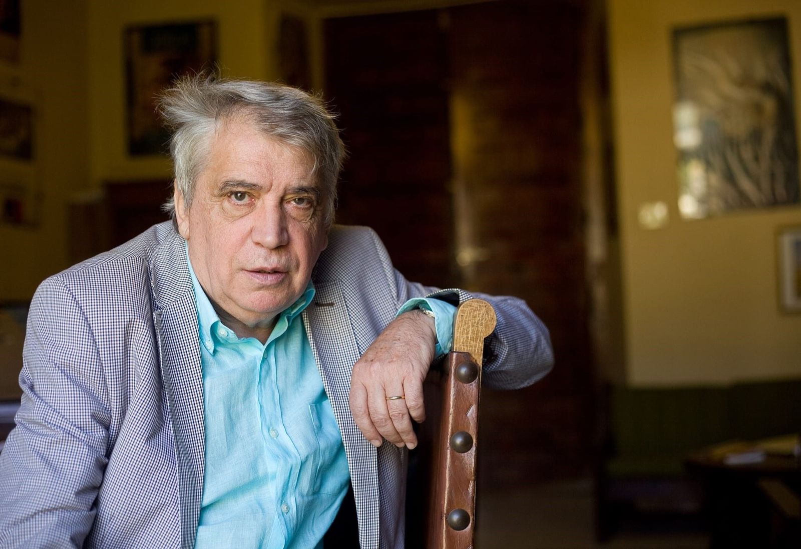 Enrique Valdivieso (82 años) - Catedrático de Historia del Arte en la Universidad de Sevilla, falleció junto a su mujer debido a un incendio en su casa