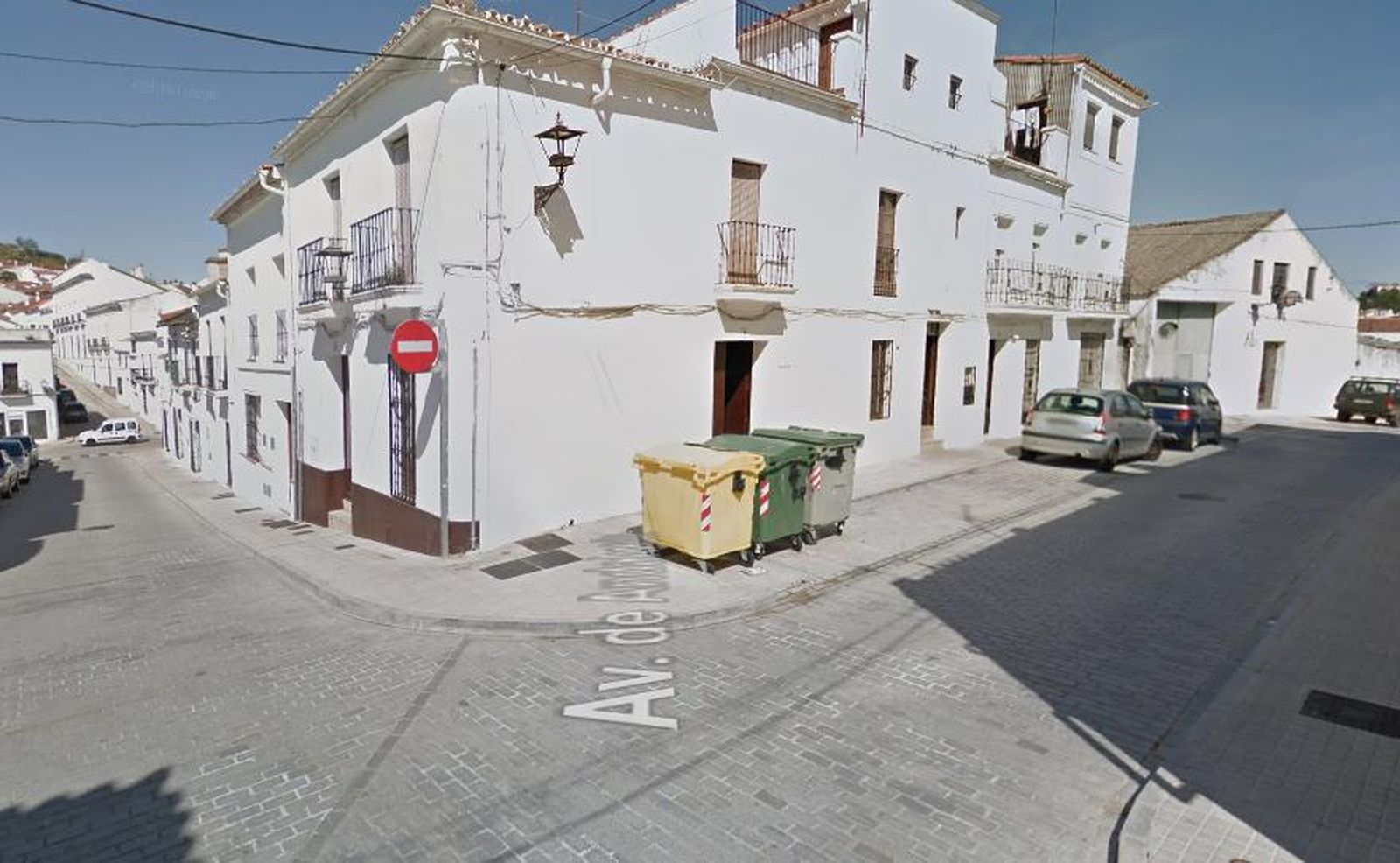Cruce entre calle Cabezo y Avenida de Andalucía.