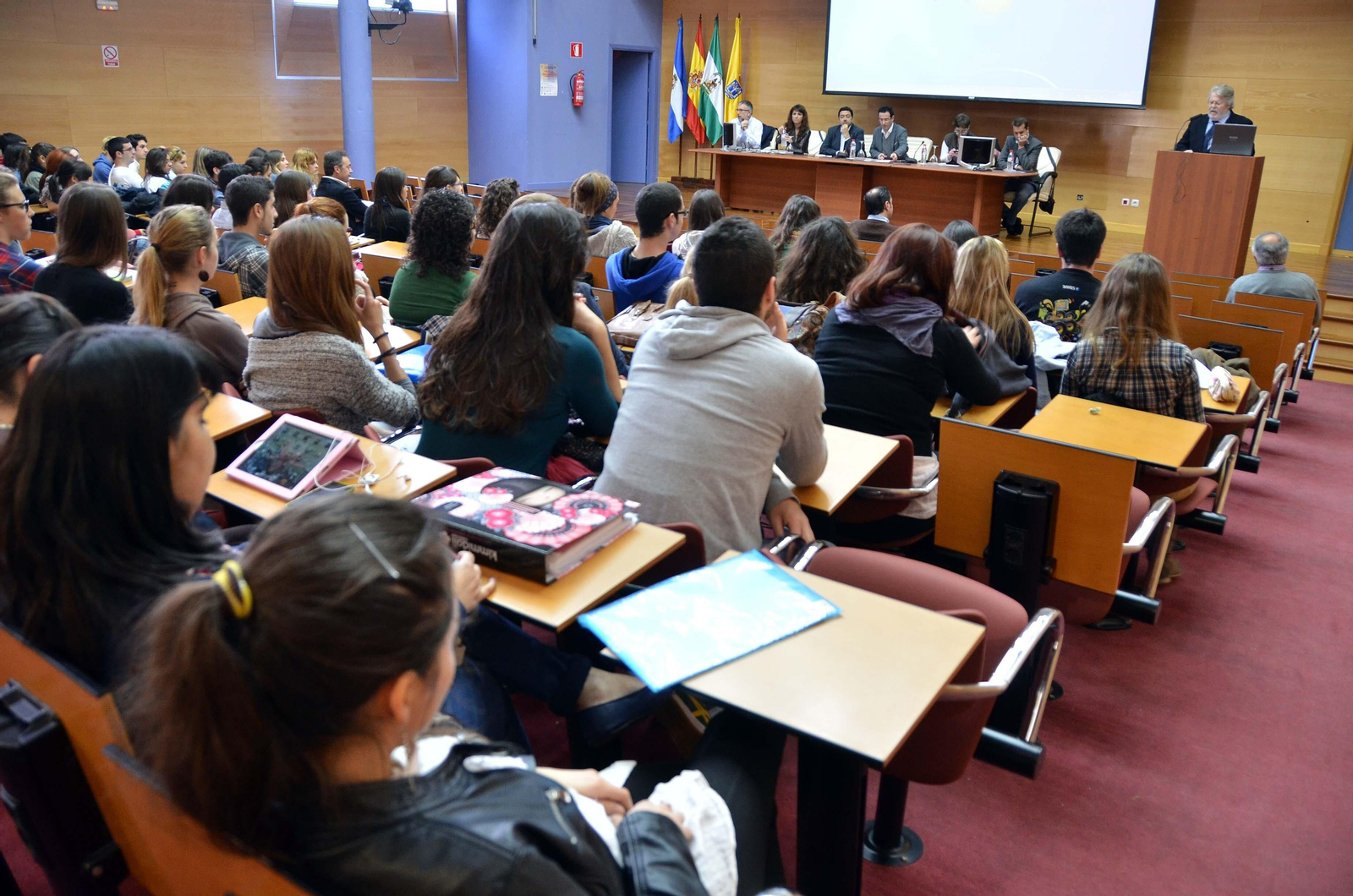 Una imagen de universitarios en el Campus de Jerez.