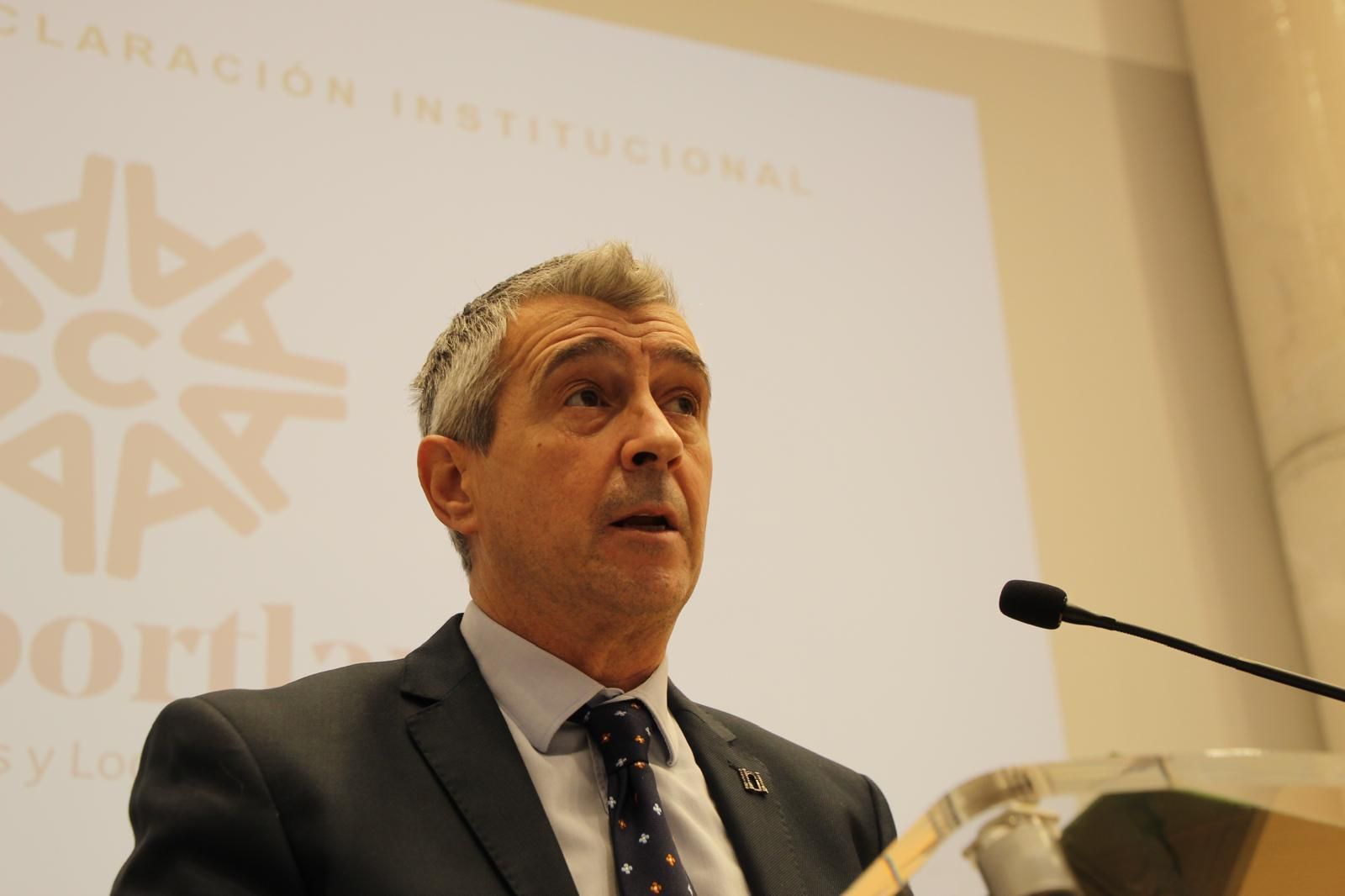 Vicente Tovar toma el relevo en la Dirección del Puerto de Motril a Francisco José González-Méndez