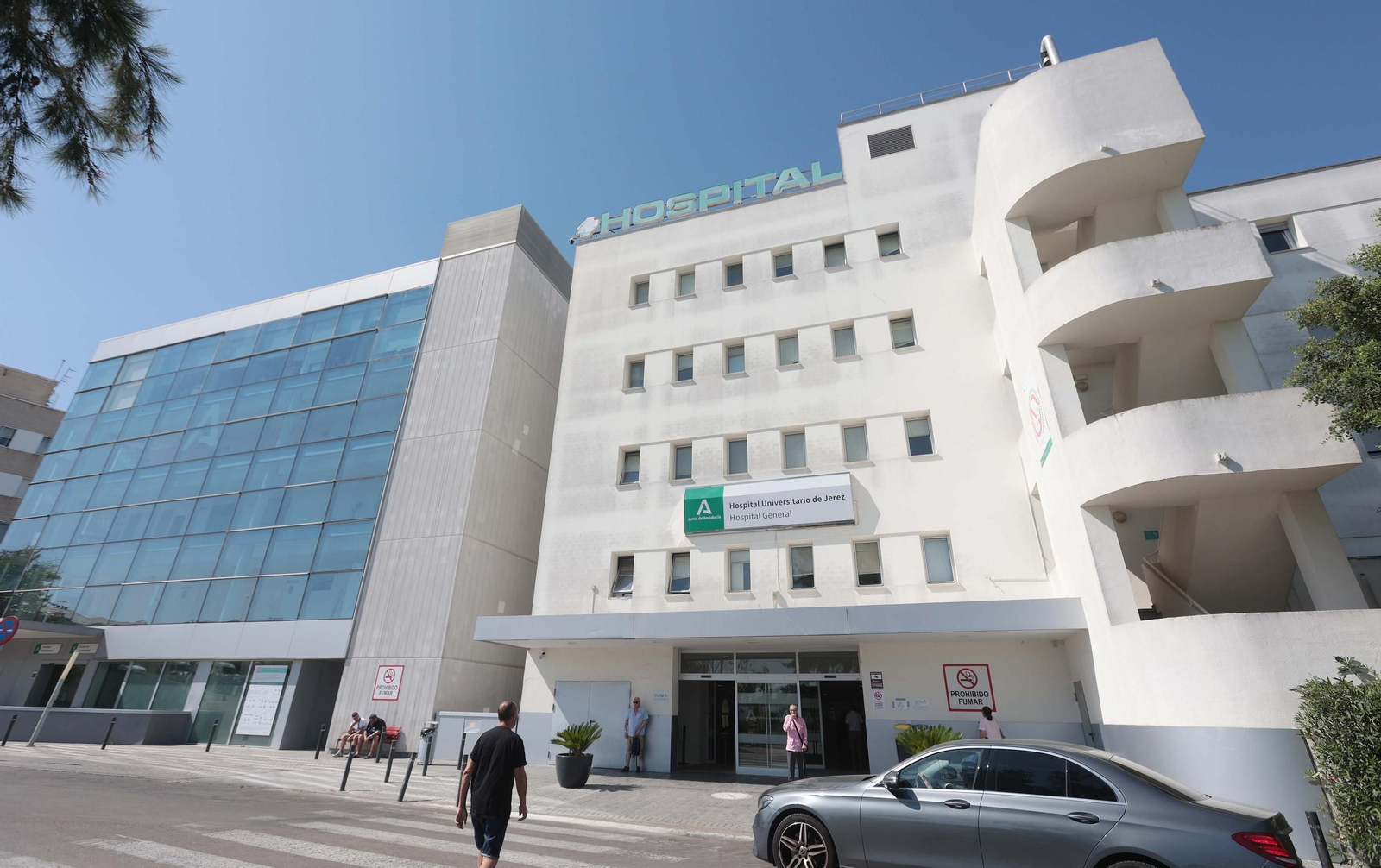 Acceso al Hospital General de Jerez.