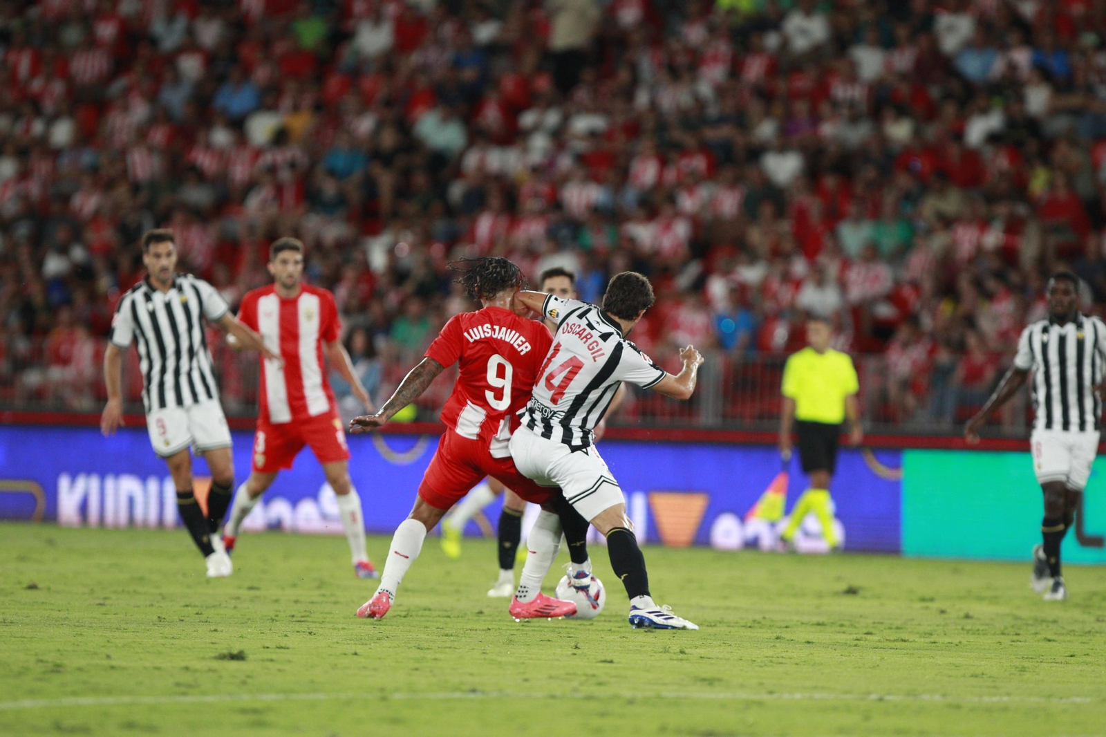 El partido U.D. Almería-C.D. Castellón en imágenes