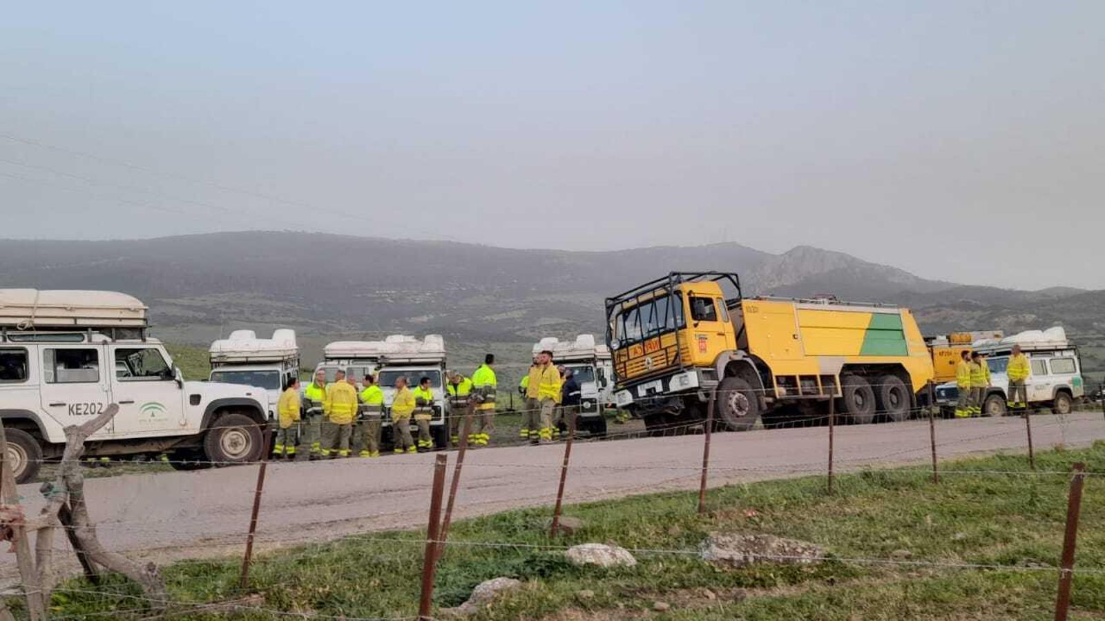 Relevo de las brigadas del Infoca, este mediodía.