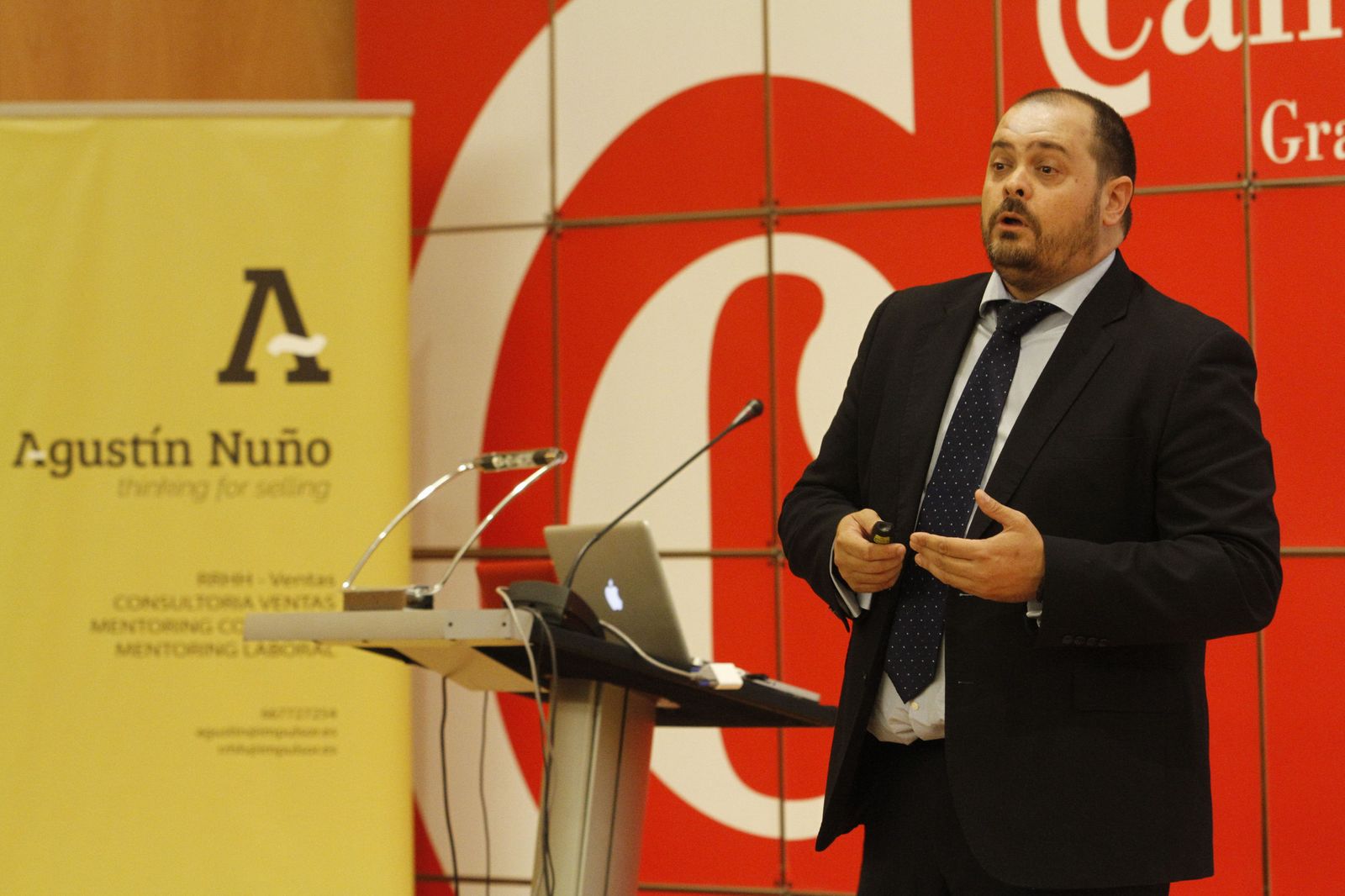 El periodista y consultor de ventas granadino Agustín Nuño.