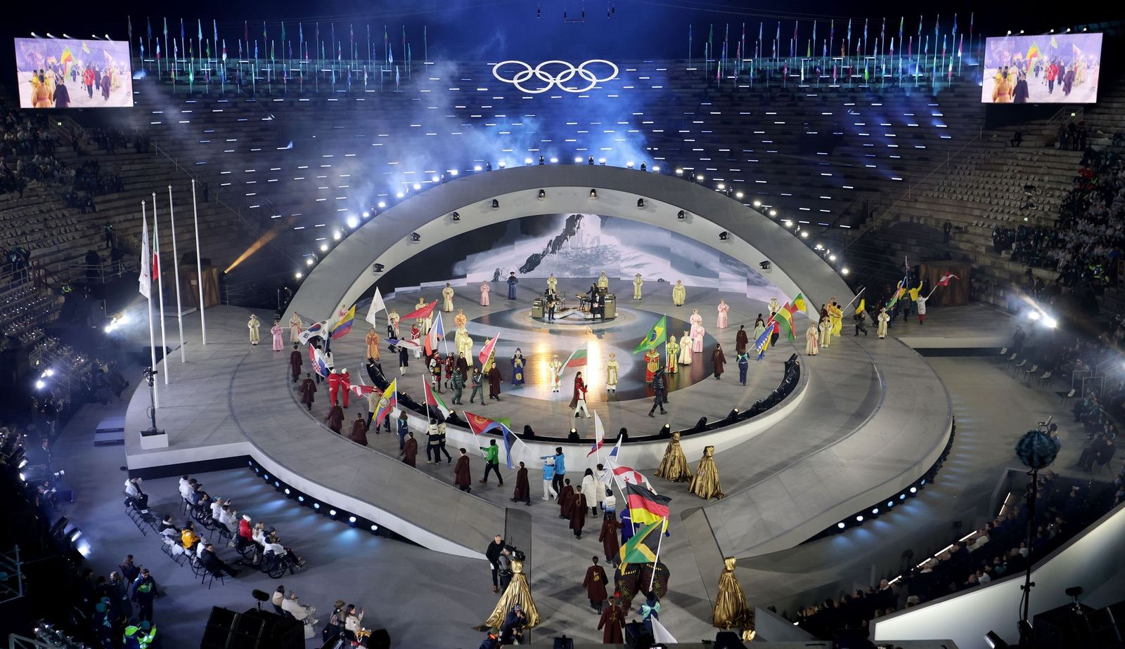 Las mejores fotos de los Juegos Olímpicos de invierno Milán Cortina d'Ampezzo 2026 | Ceremonia de clausura y jornada 17 y última