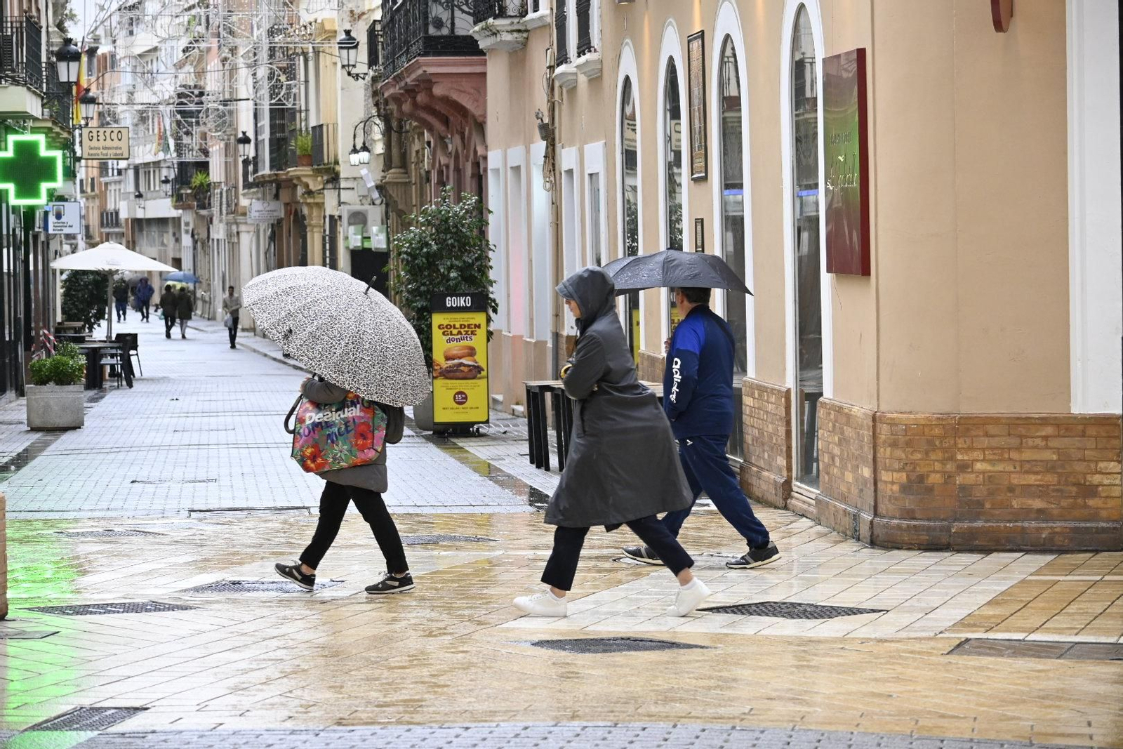 Imágenes de la lluvia de hoy en Huelva