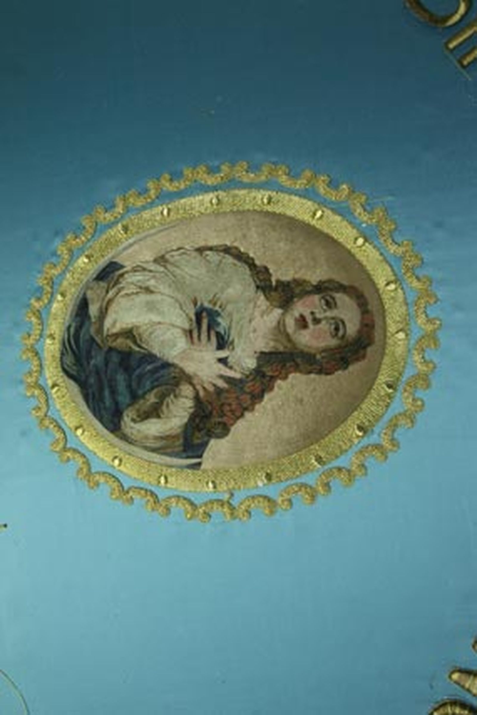 Restaurado y pasado de la bandera concepcionista del Cristo de Burgos.

Foto: A.S.Carrasco