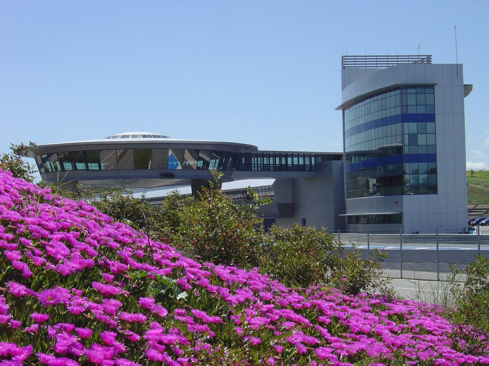 Suspendida la entrega de los Premios del Motor por el fallecimiento de Dean Berta Viñales.