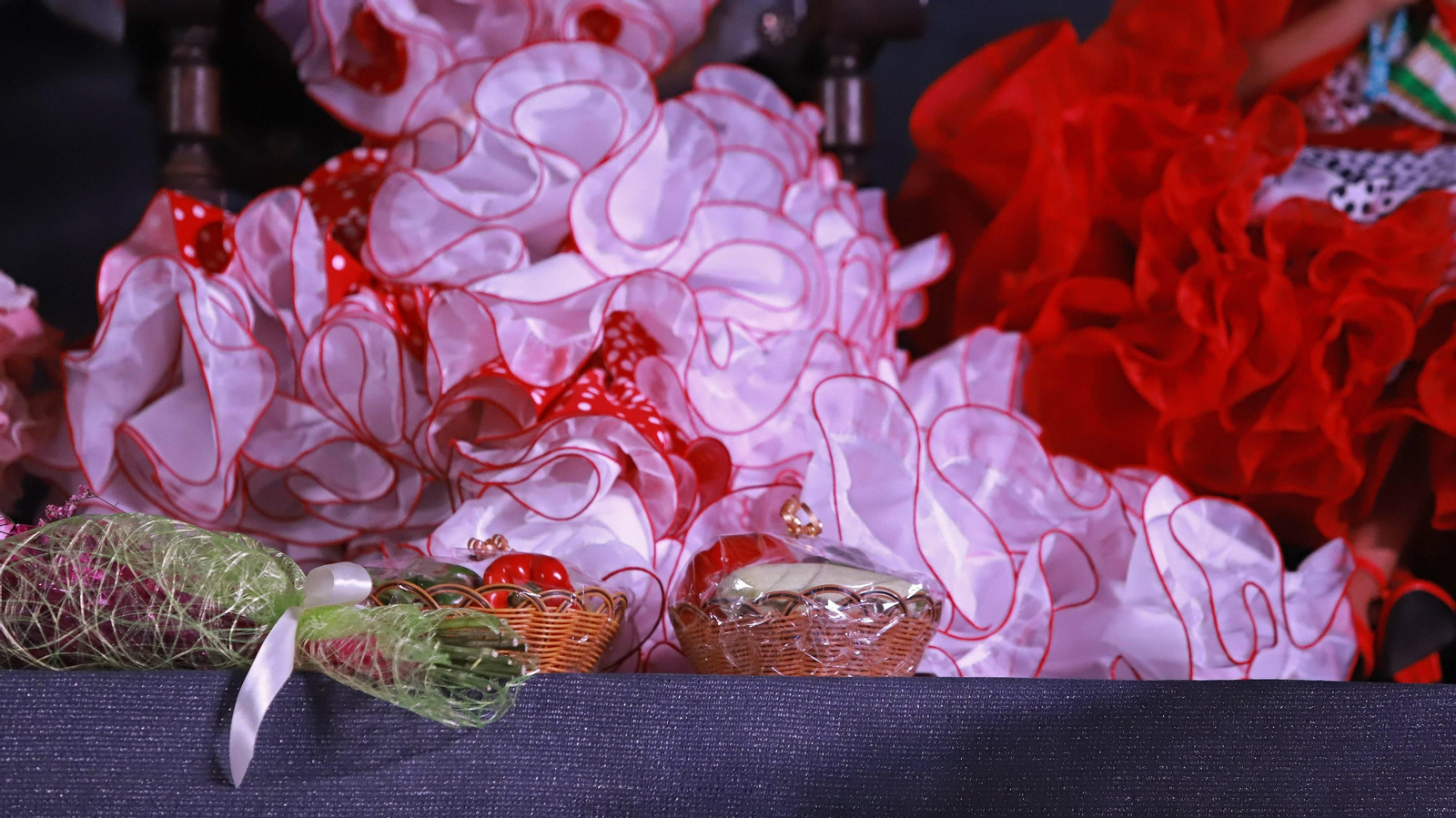 Las mejores fotos de la Coronación de las Reinas de la  Feria de La Línea
