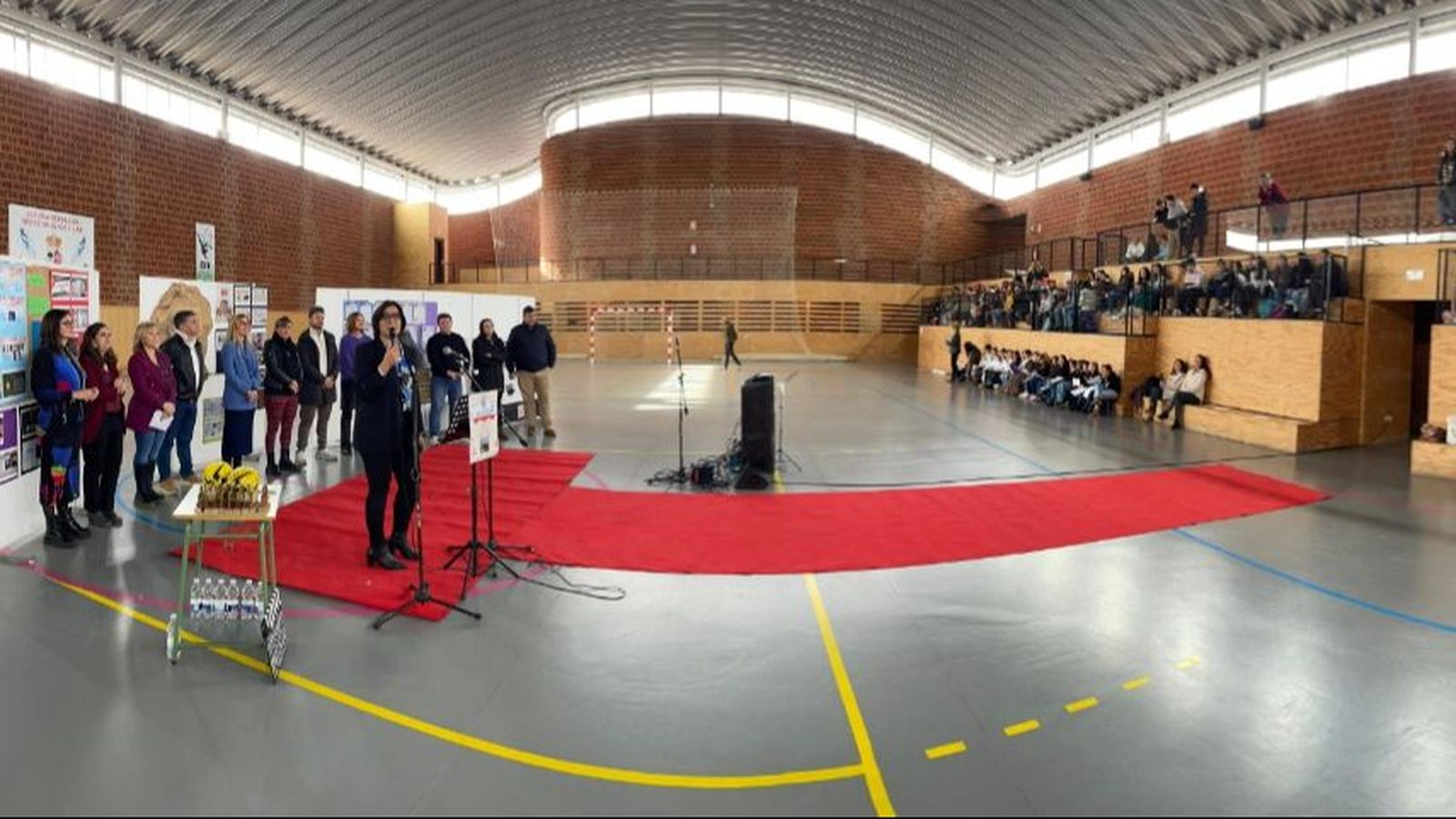 Cerca de 200 alumnos participan en el VII Encuentro del Grupo de Cooperación Bibliotecaria “Leyendo la Sierra” en Güevéjar