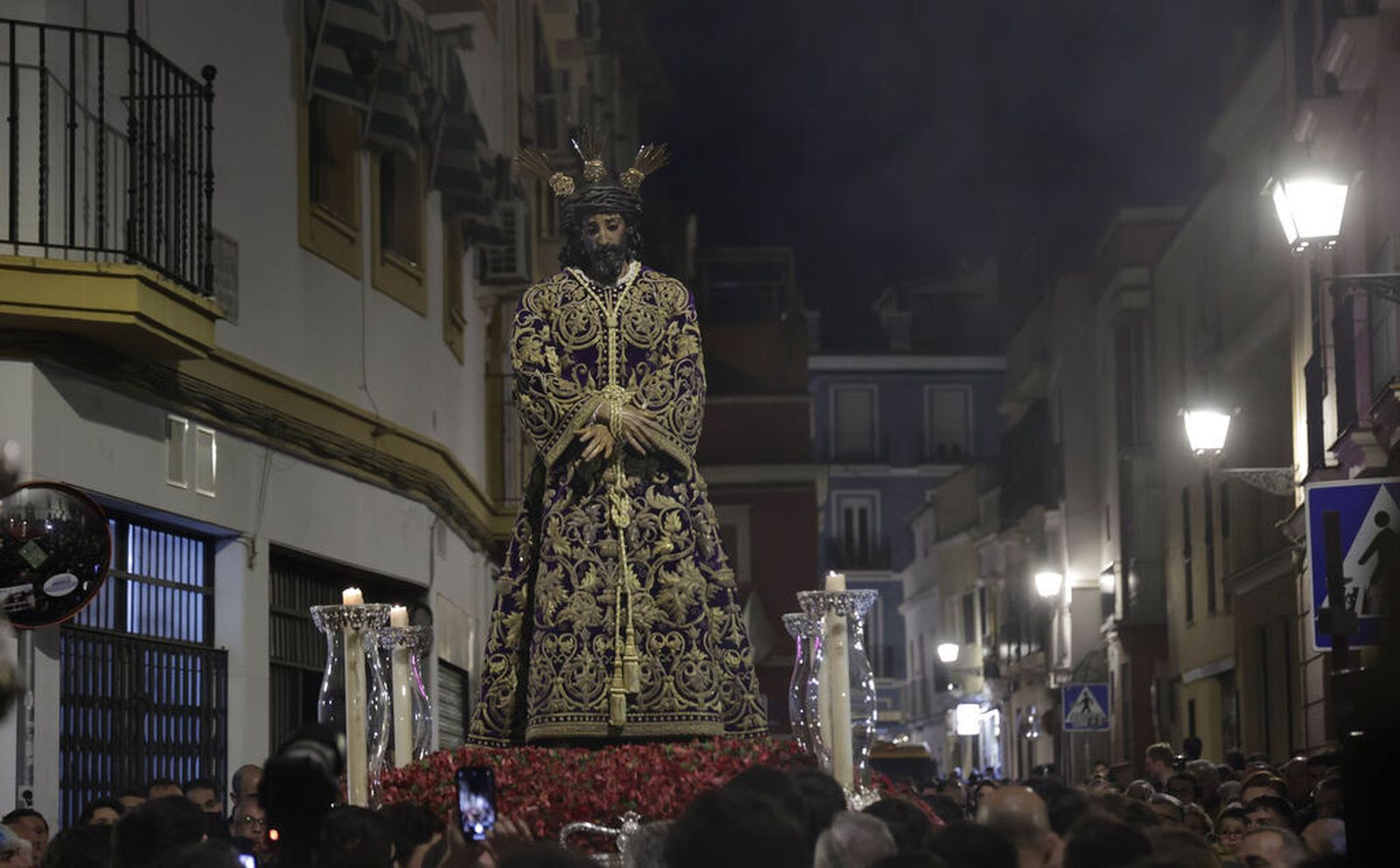 El Señor de la Sentencia en Vía Crucis
