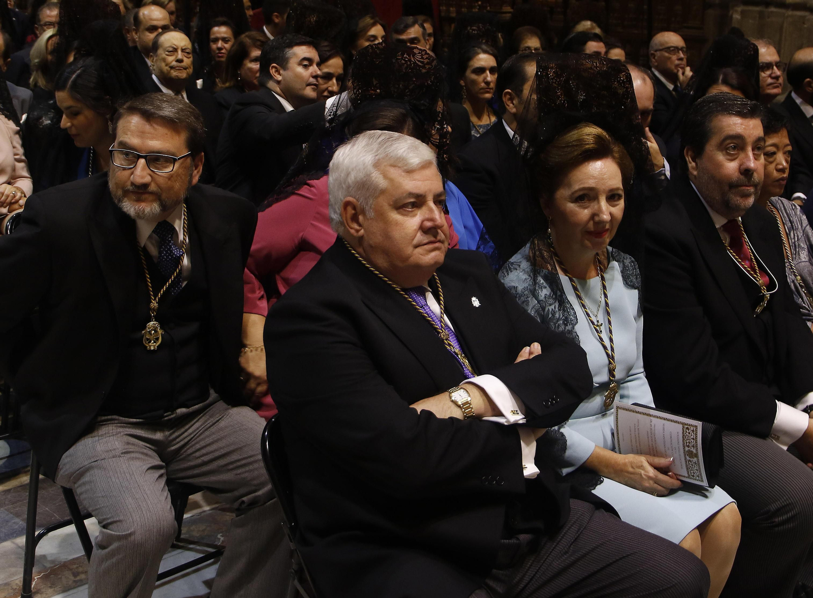 Imágenes de la Coronación de la Virgen de al Victoria y de su regreso a tu templo