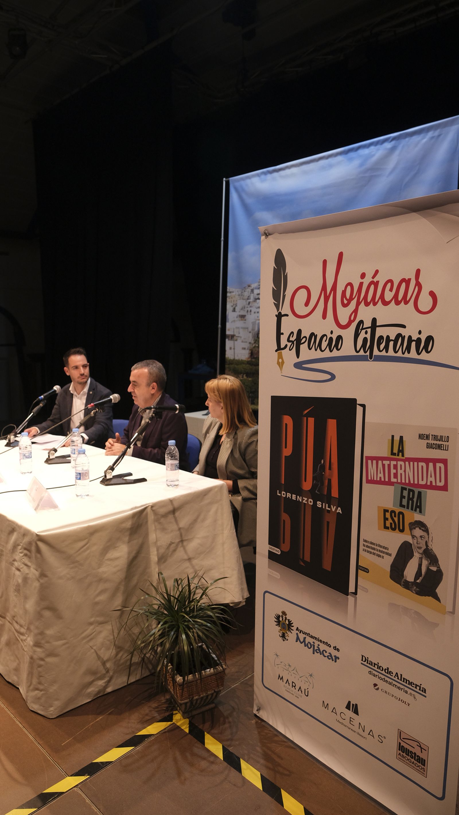 El Diario de los Libros con Lorenzo Silva y Noemí Trujillo, en Mojácar