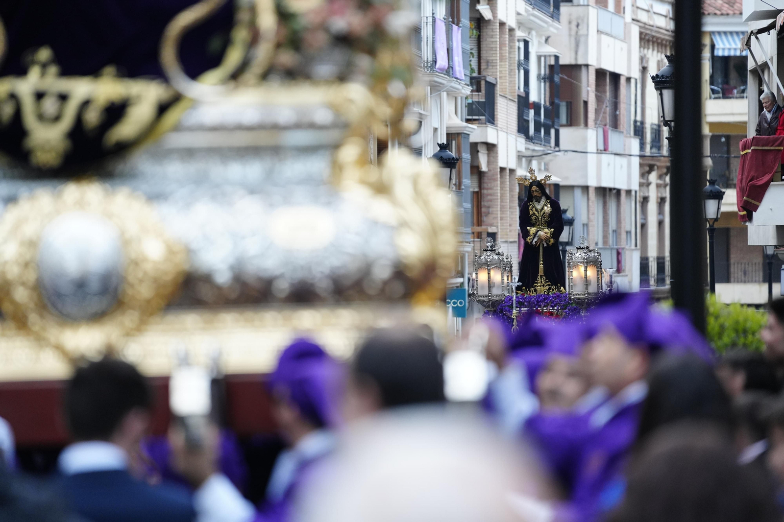 Jueves Santo en Lucena: Las imágenes de una jornada casi plena
