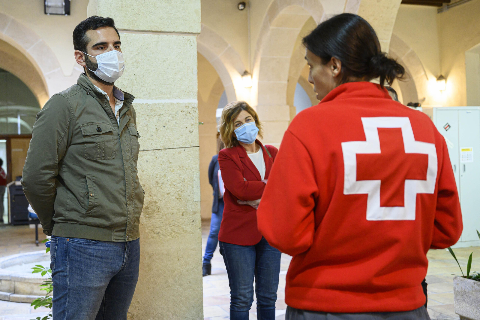 El Ayuntamiento aporta otros 50.000 euros al convenio con Cruz Roja para ampliar la ayuda a 400 familias más en situación vulnerable