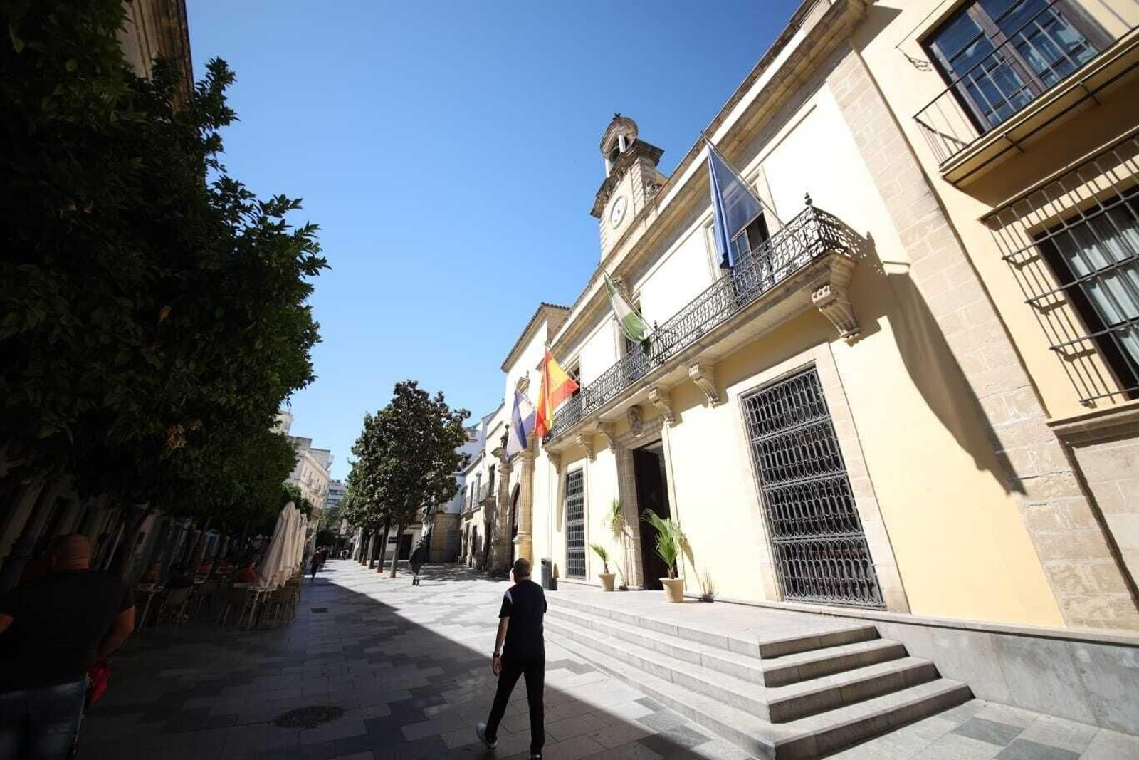 Fachada principal del Ayuntamiento de Jerez.