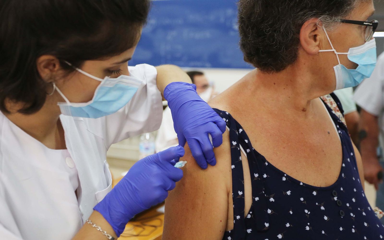 Nuevas vacunaciones masivas en el campus de la UCA en Jerez
