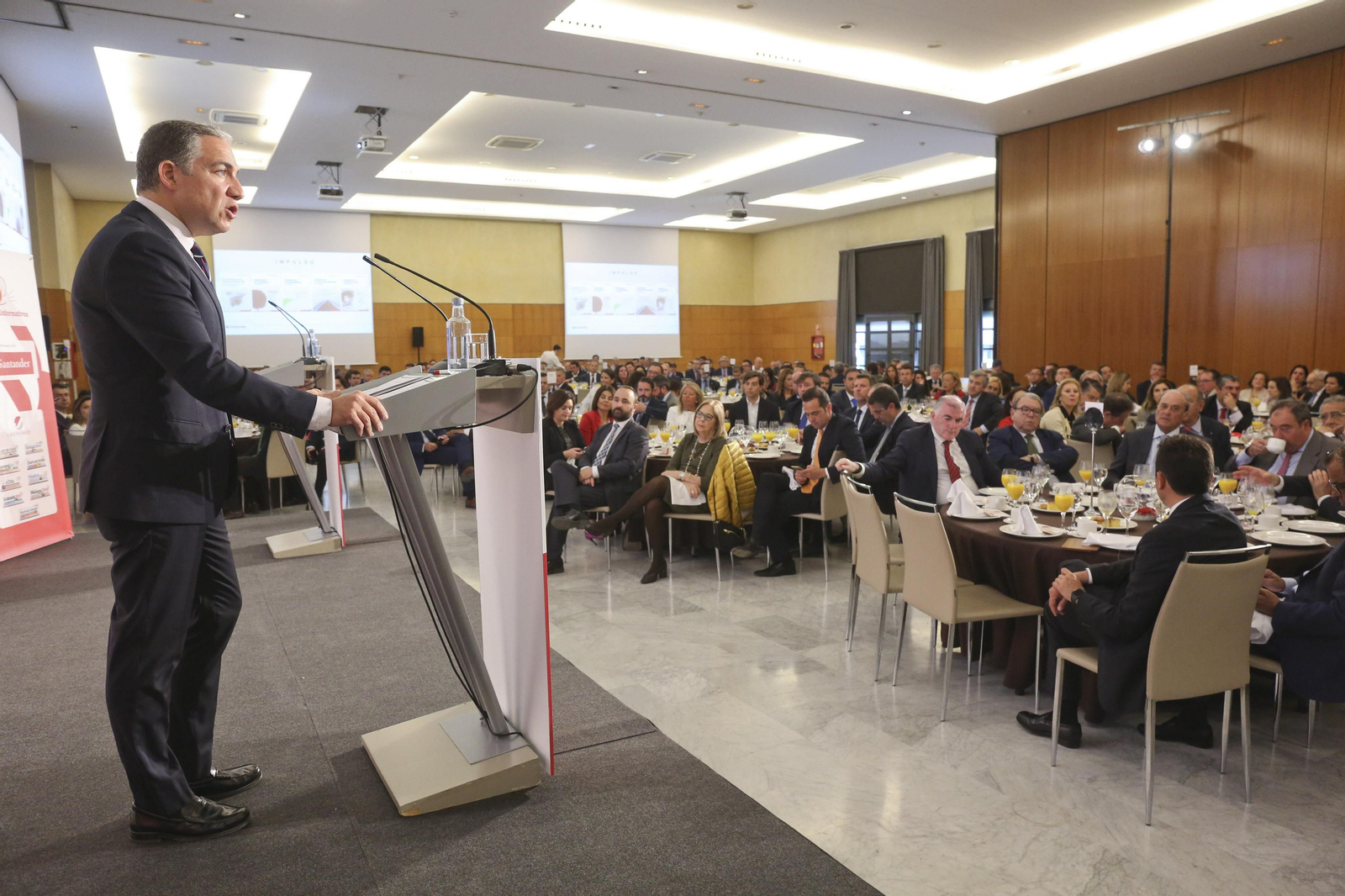 Foro Joly con Elías Bendodo
