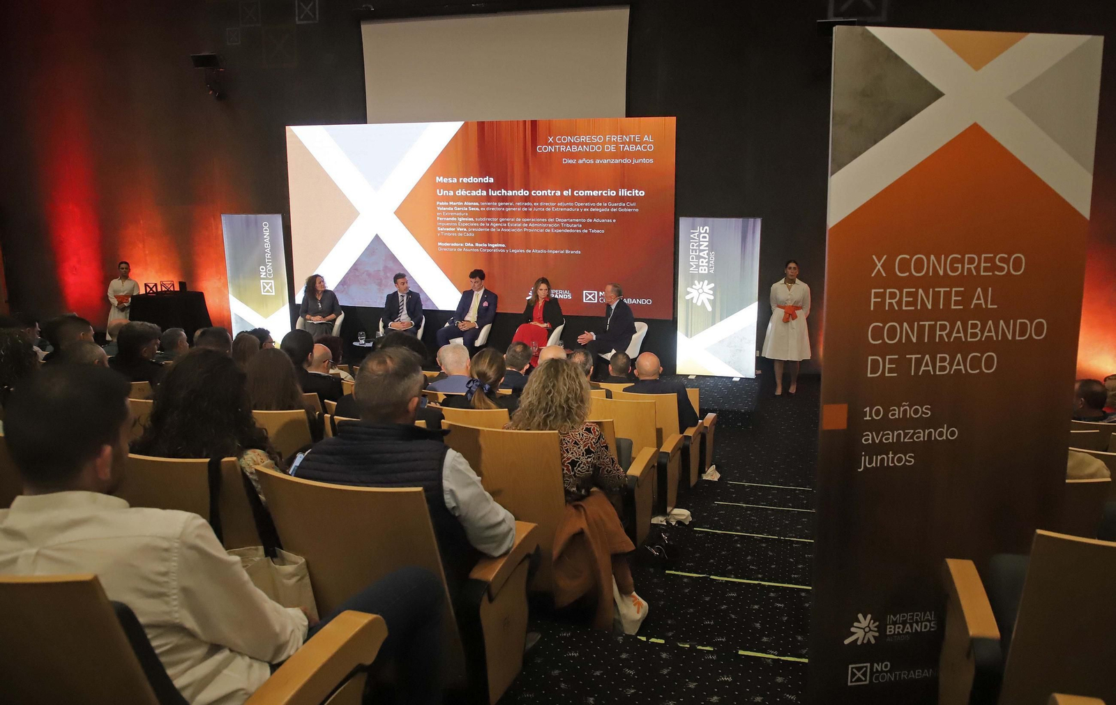 Fotos del X Congreso Frente al Contrabando de Tabaco de Altadis-Imperial Brands en La Línea