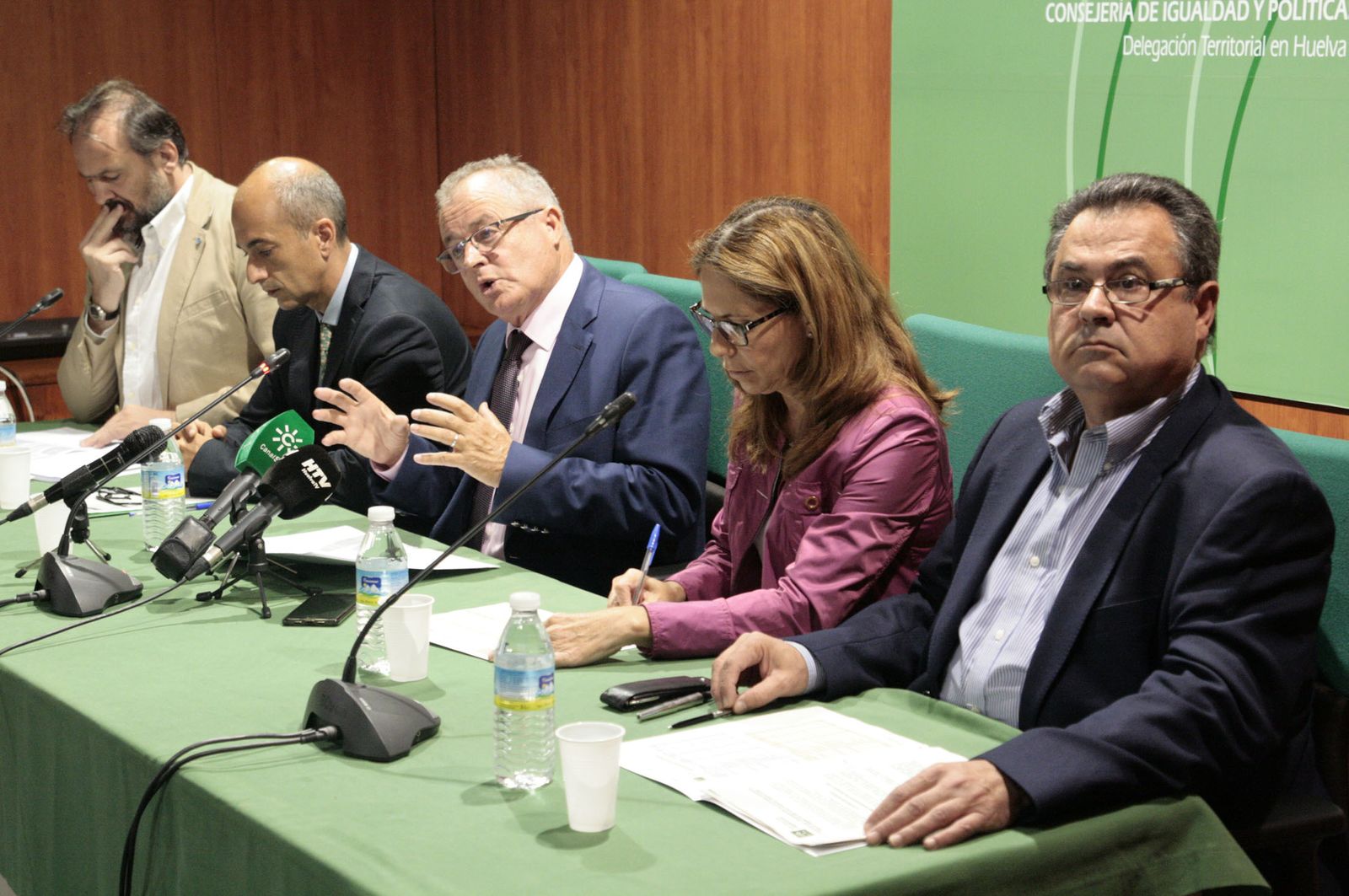 Los responsables de la sanidad de Huelva, en la comparecencia de ayer.