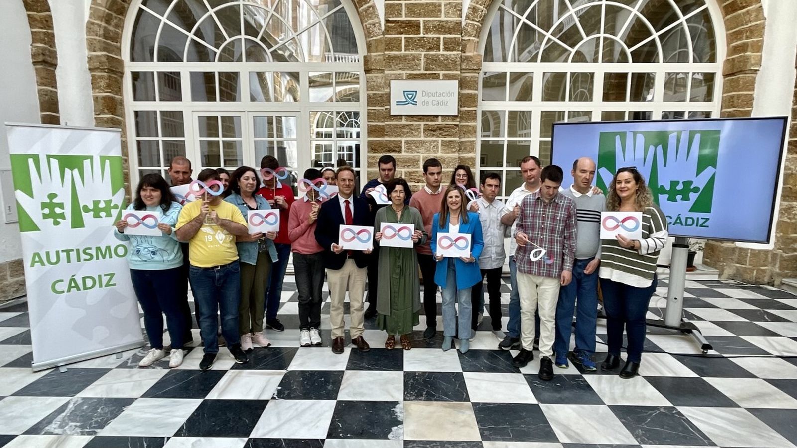 Acto institucional en Diputación para la lectura del Manifiesto del Día Mundial de Concienciación sobre el autismo, el pasado 31 de marzo
