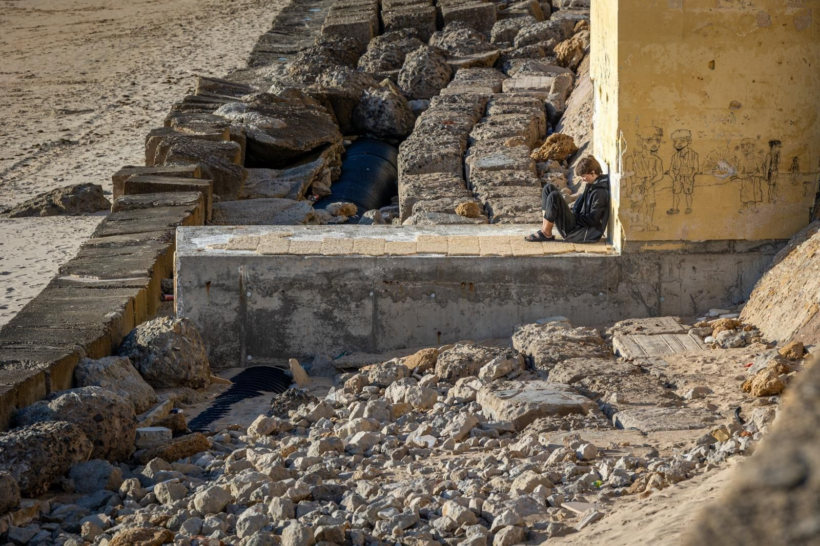 Las imágenes del lamentable estado de este tramo de la Playa Victoria