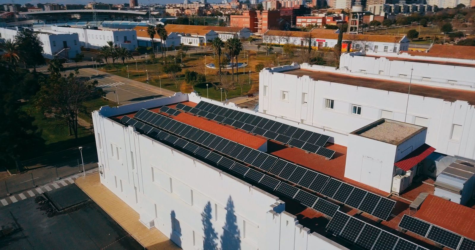 Así quedará el Campus del Carmen de la Universidad de Huelva tras la instalación de las placas solares