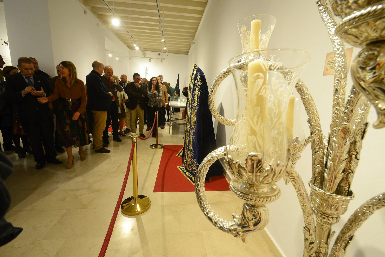 Un detalle de la exposición inaugurada este lunes en Cajasol con los estrenos de la Semana Santa Un detalle de la exposición inaugurada este lunes en Cajasol con los estrenos de la Semana Santa