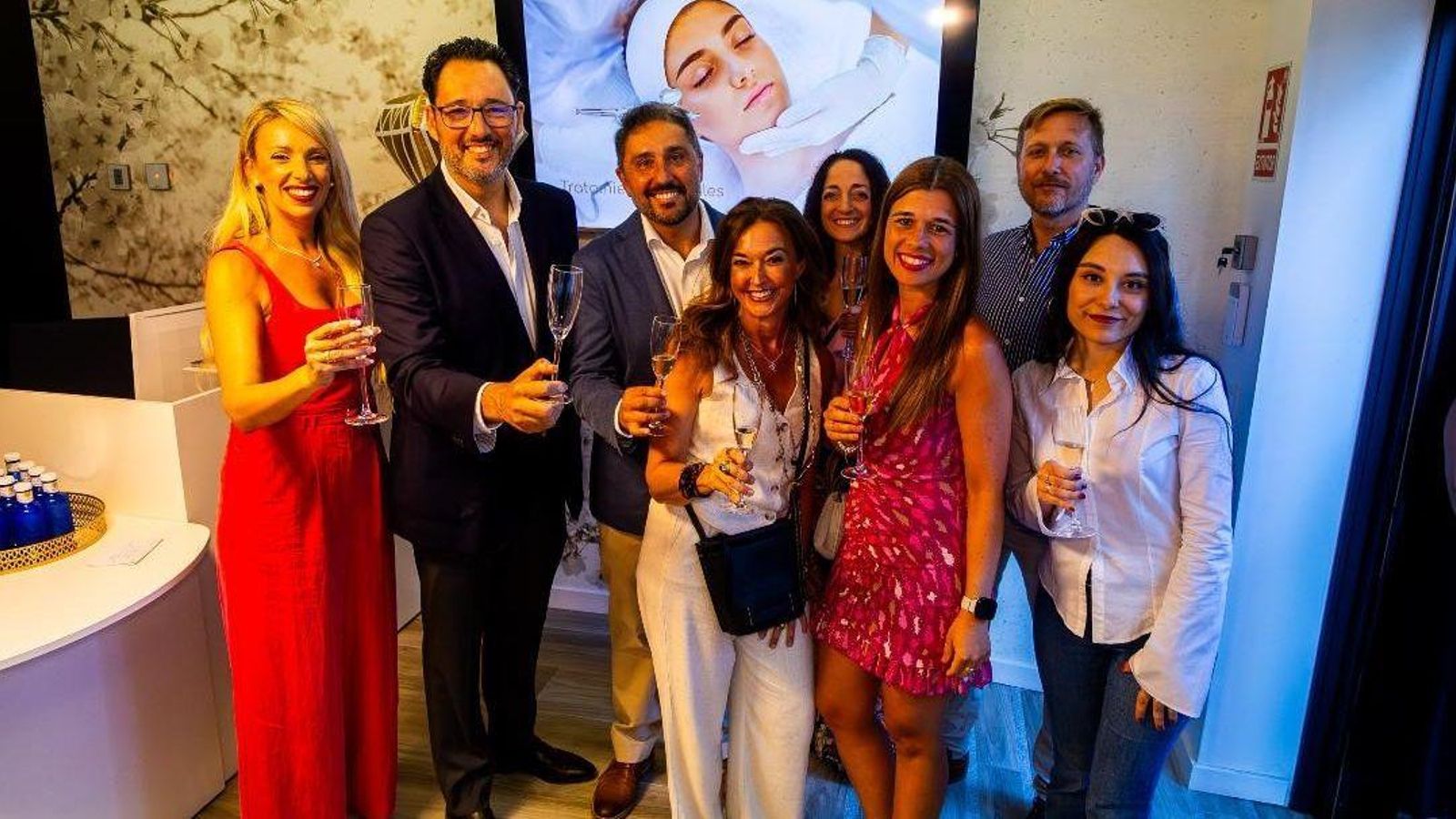 Sonia Alcedo, José Andrés Santos, Manuel Queiruga, Gema Díaz, Teresa Villar, Marian Garrido, Alfonso Martínez y Julia Sánchez.