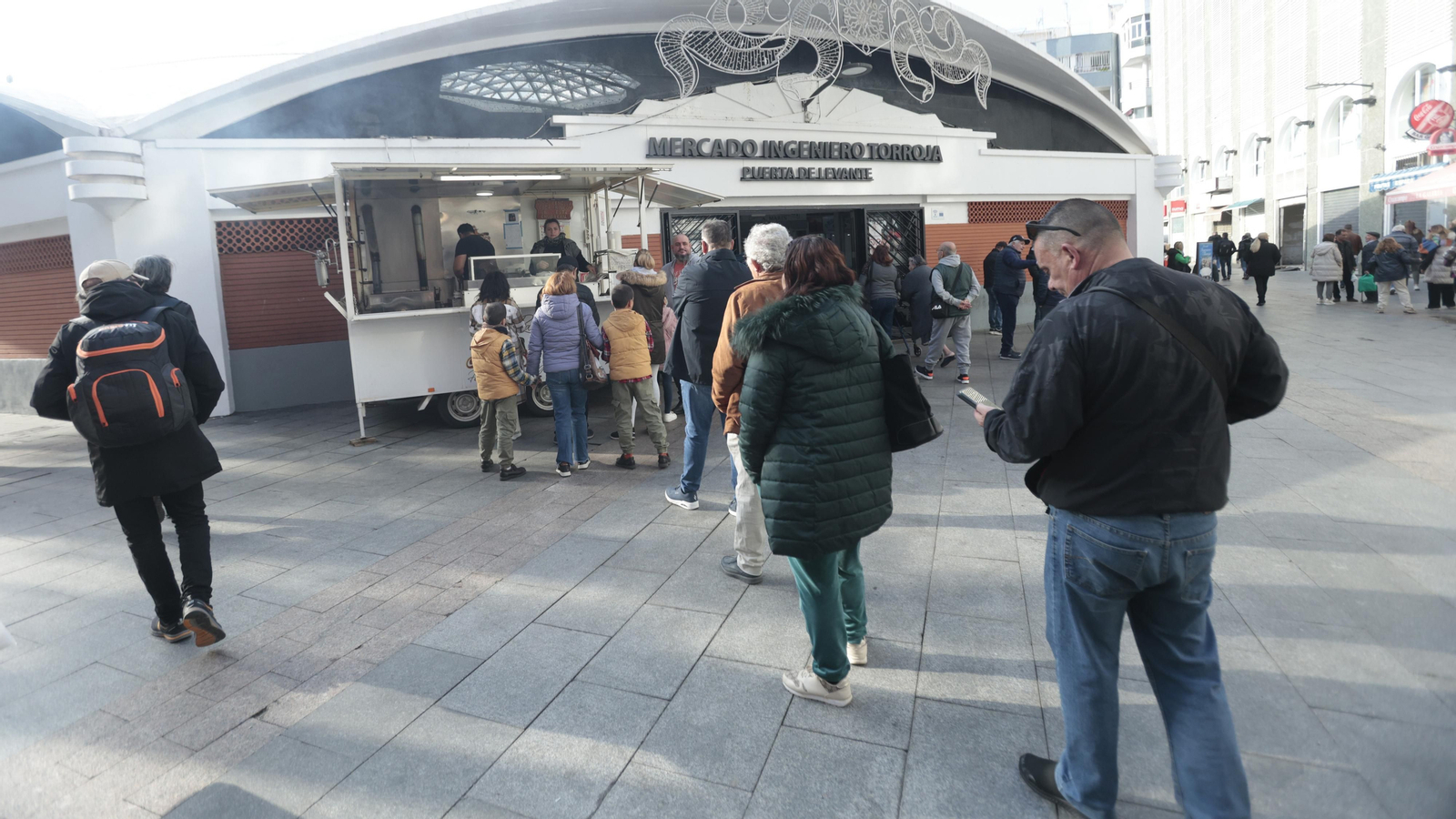 Las fotos del mercado de abastos de Algeciras un día antes de Nochebuena