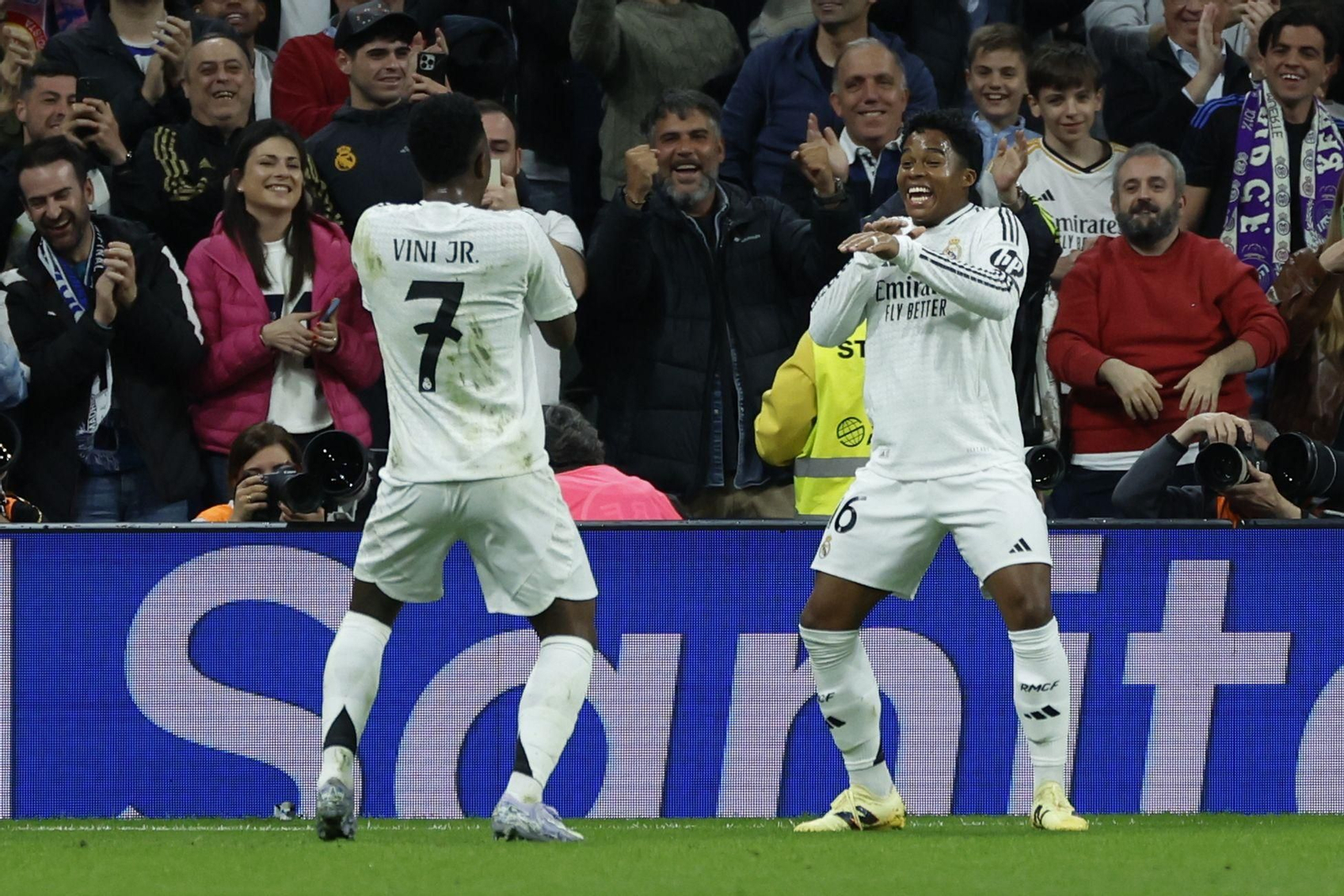 Las fotos del Real Madrid - Real Sociedad camino del Estadio de la Cartuja