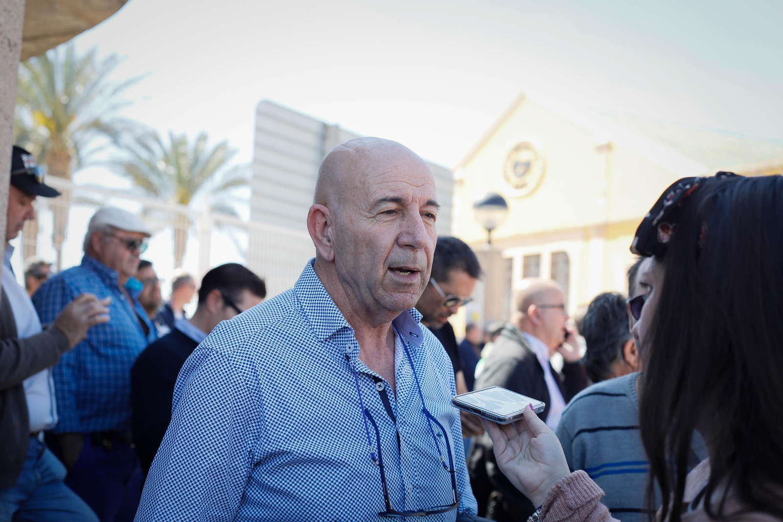 Los agricultores colapsan el puerto de Almería