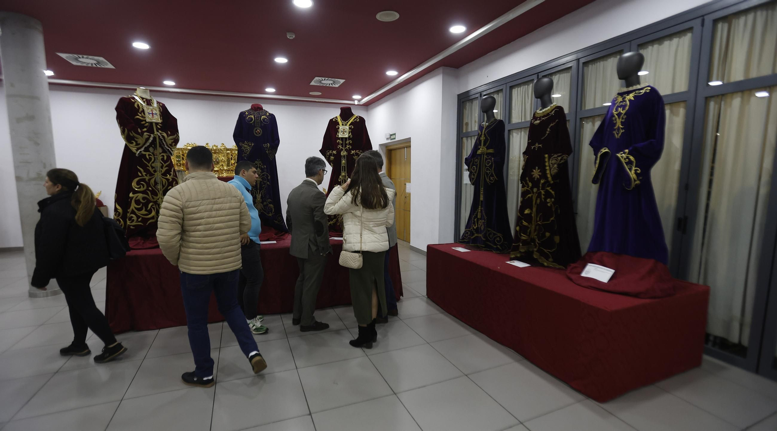 Fotos de la exposición comarcal cofrade en La Línea